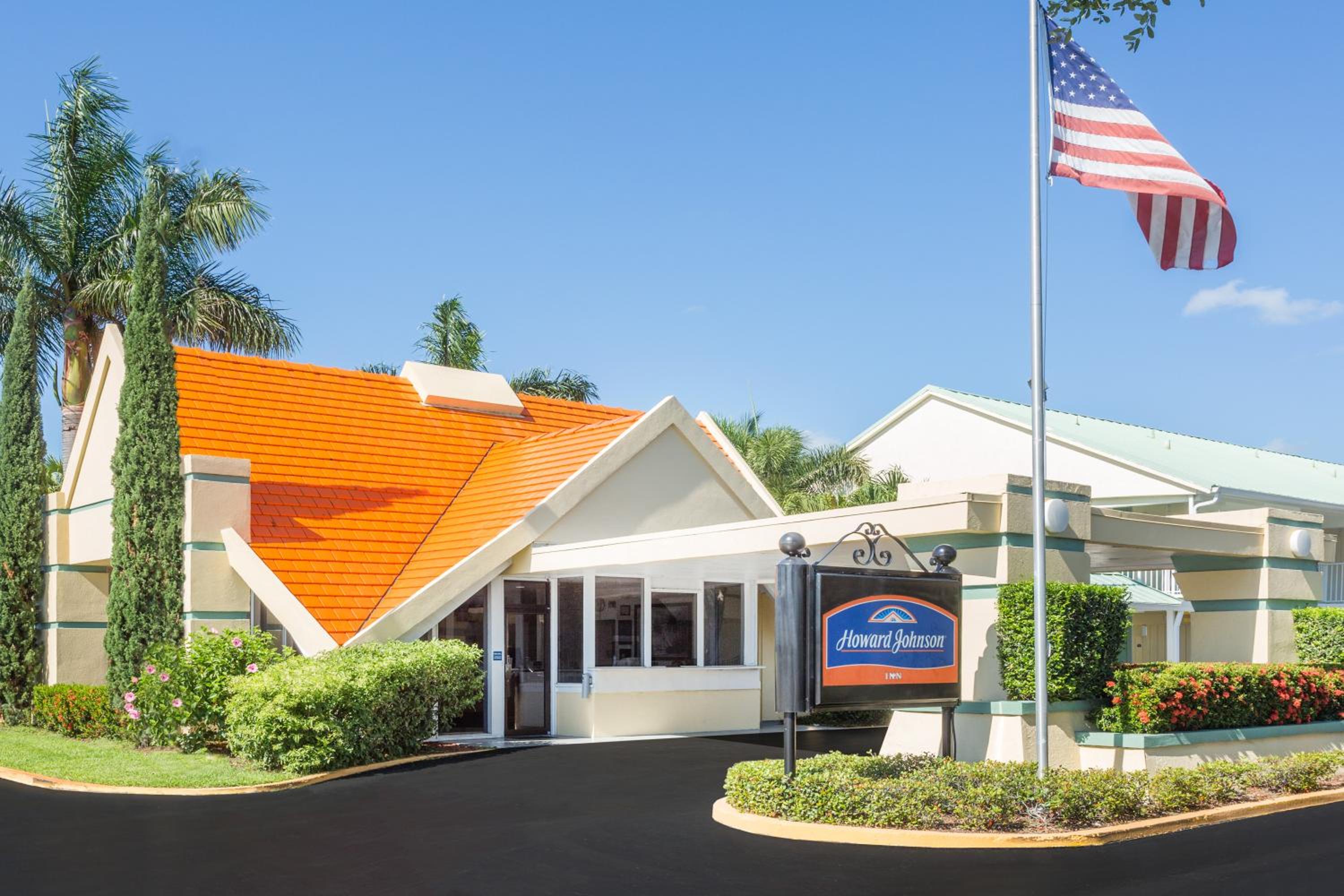 Vero Beach Vacations - Howard Johnson by Wyndham Vero Beach / Downtown - Property Image 10