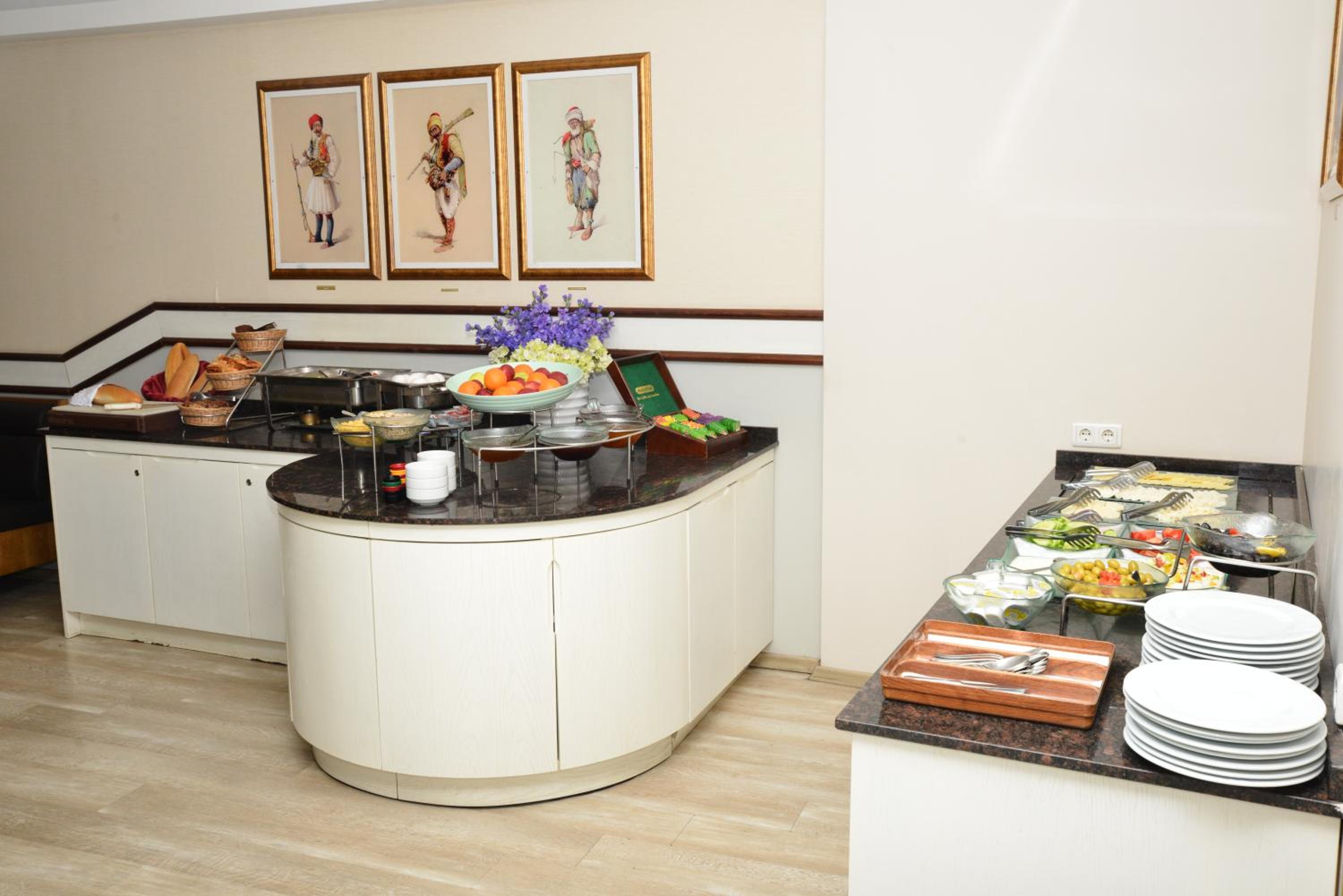 Ilkay Hotel - Image 6