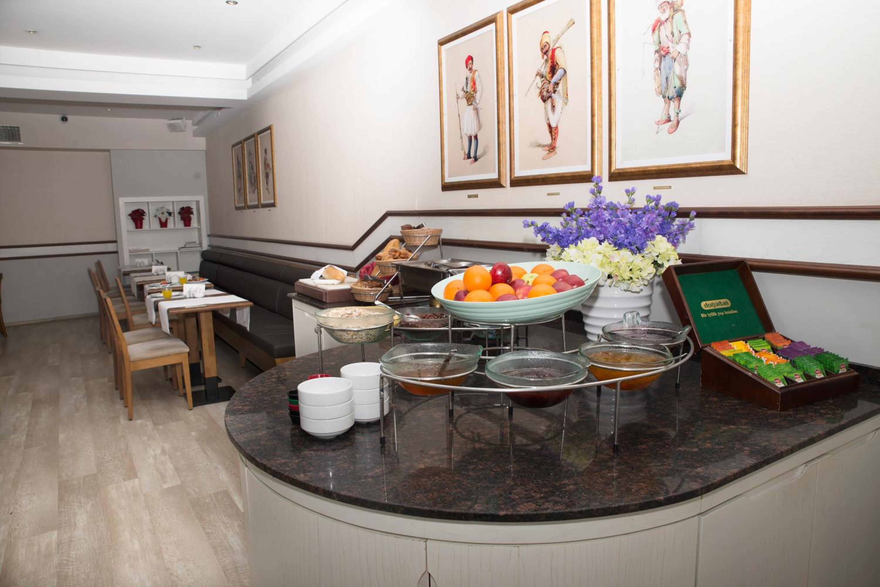 Ilkay Hotel - Image 11