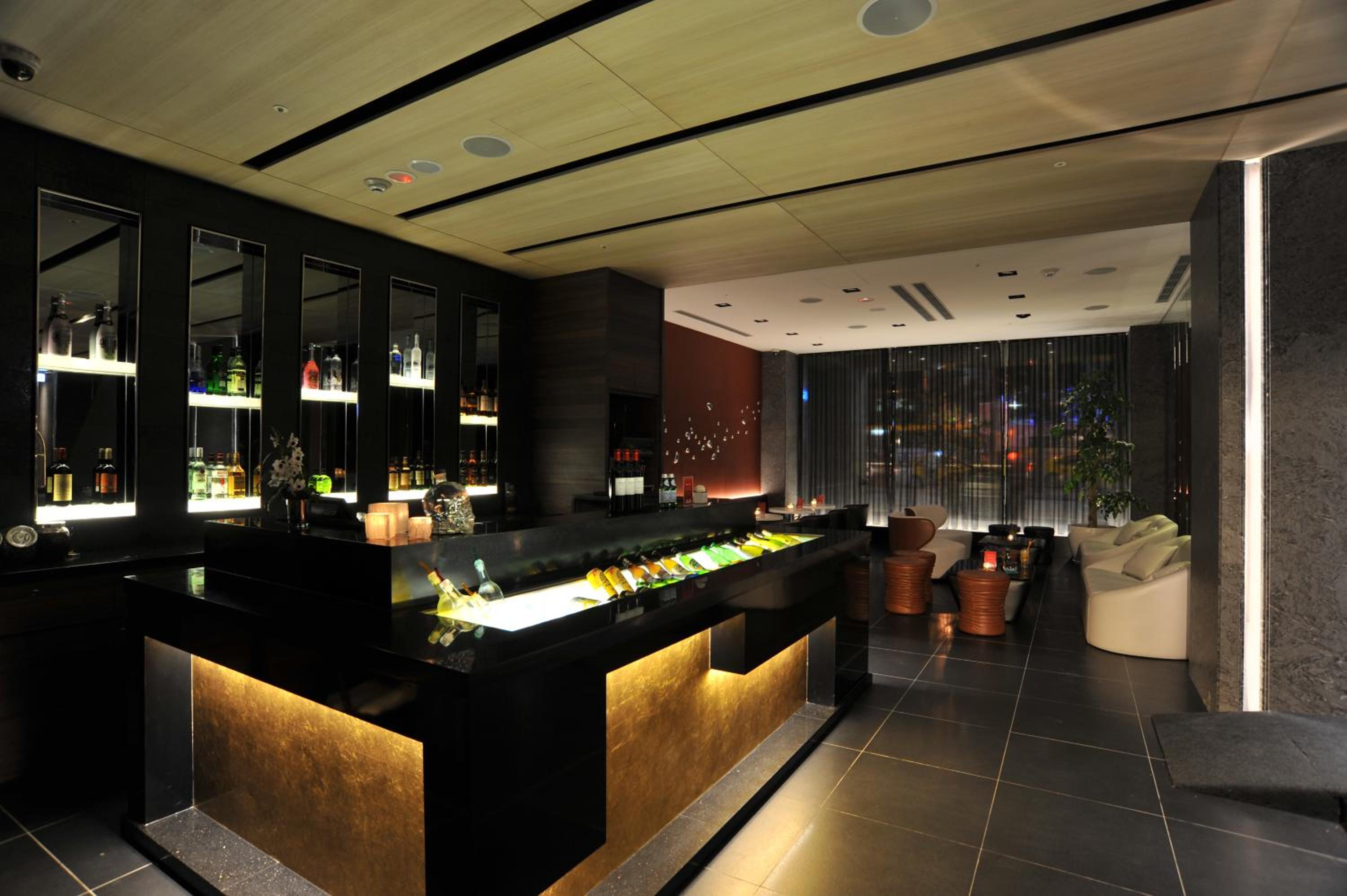 WESTGATE Hotel 37