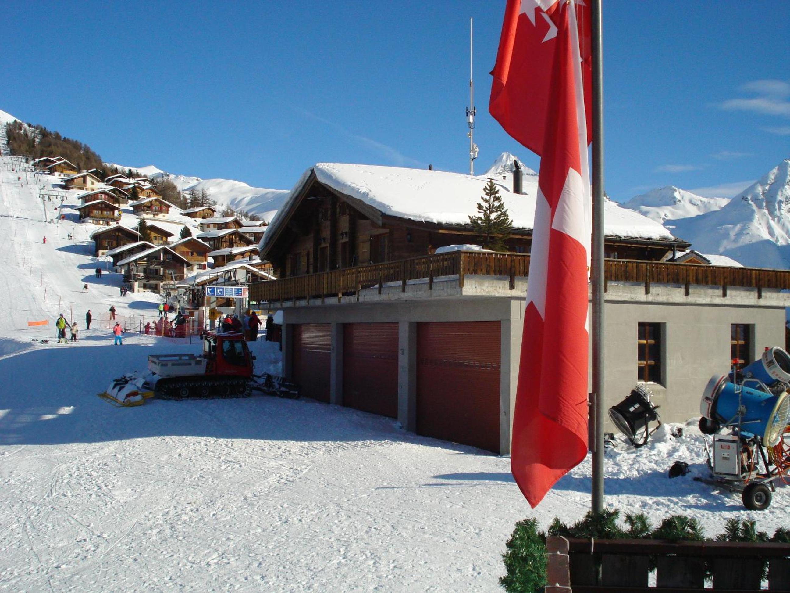 Chalet Skilift view 2