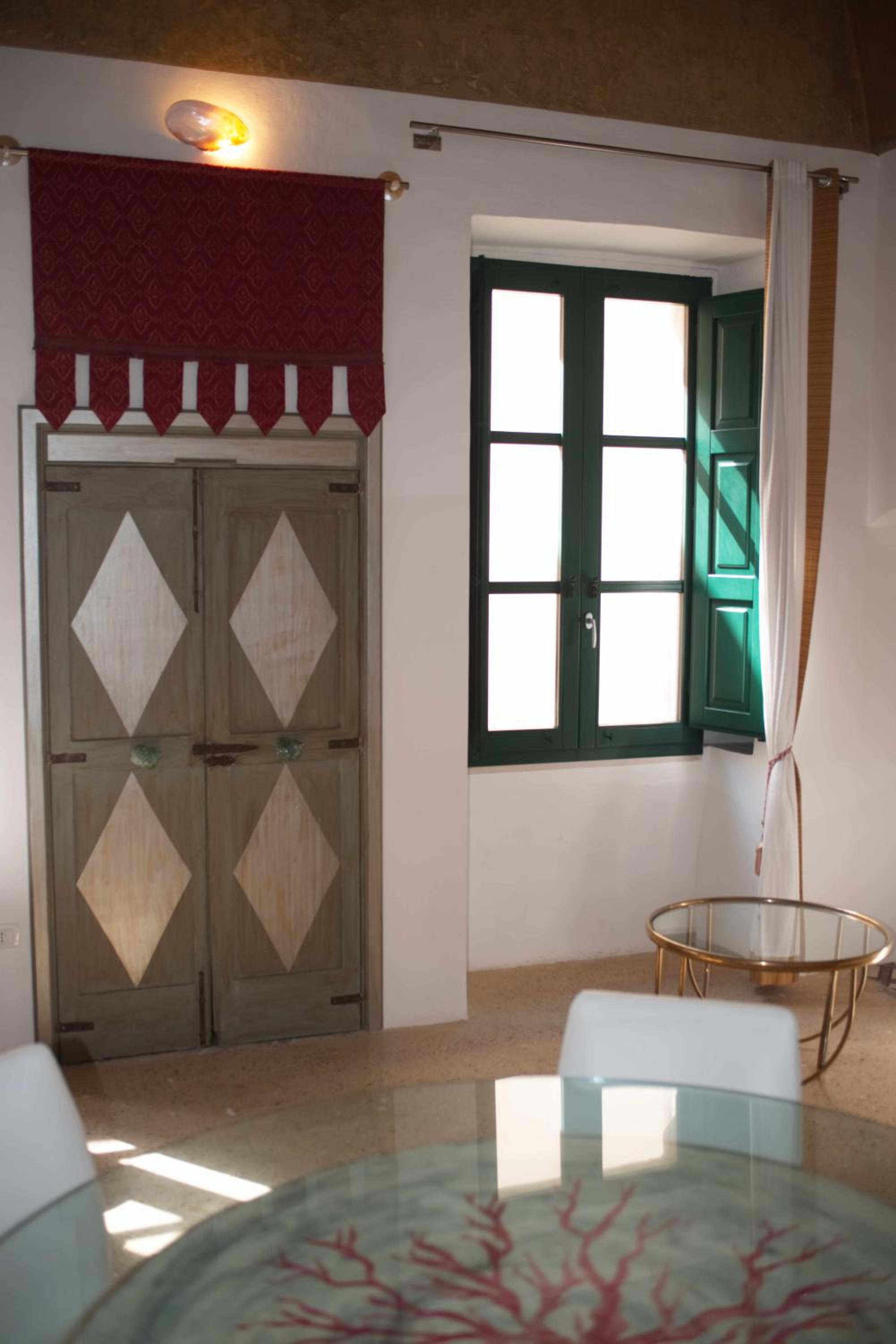 Palazzo Salapolis - Luxury Apartments