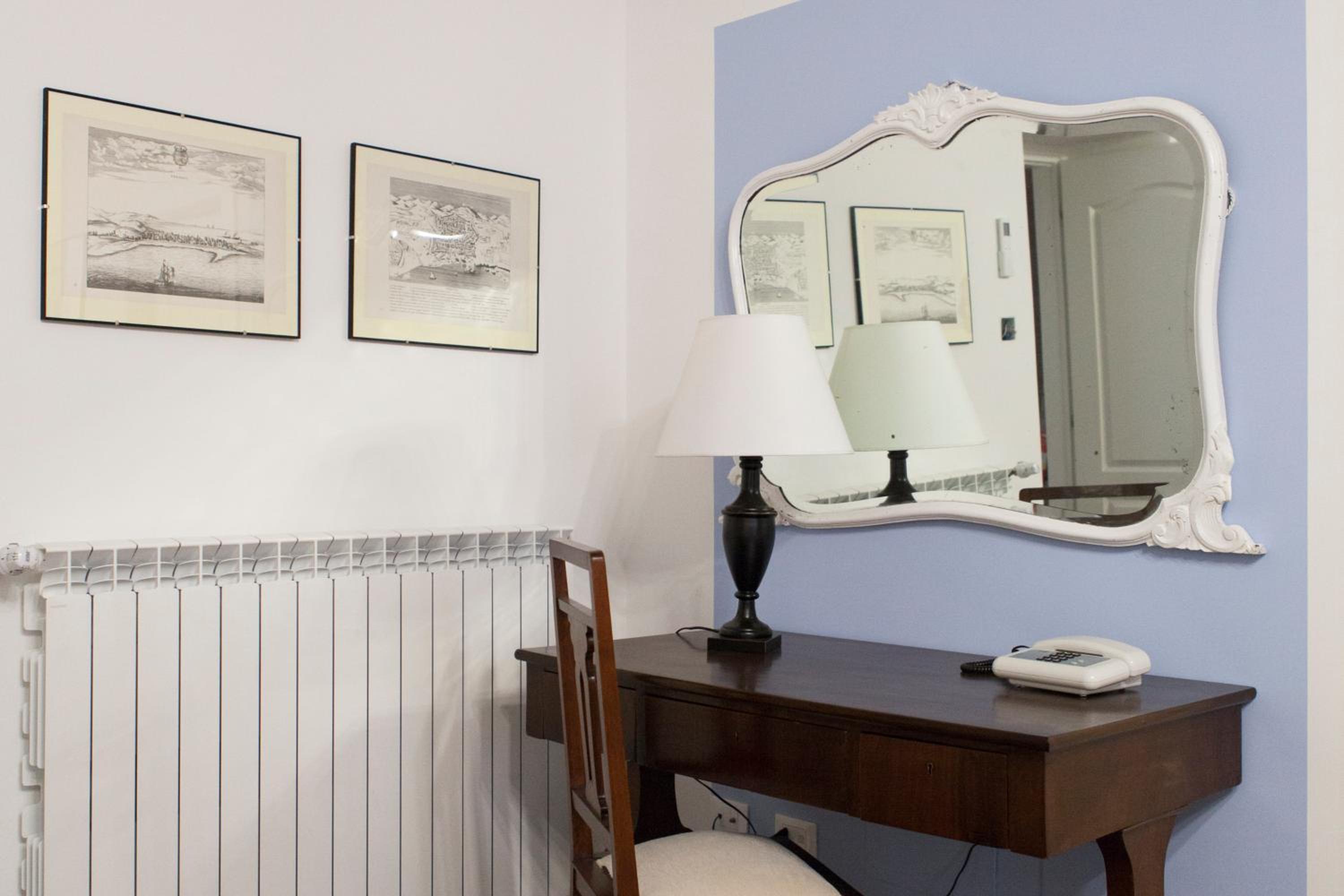 Demetra Rooms en Palermo — hotel room