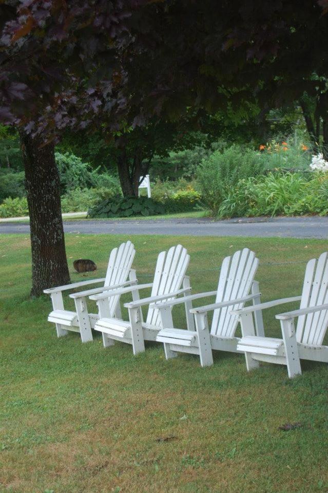 Clary Lake Bed and Breakfast