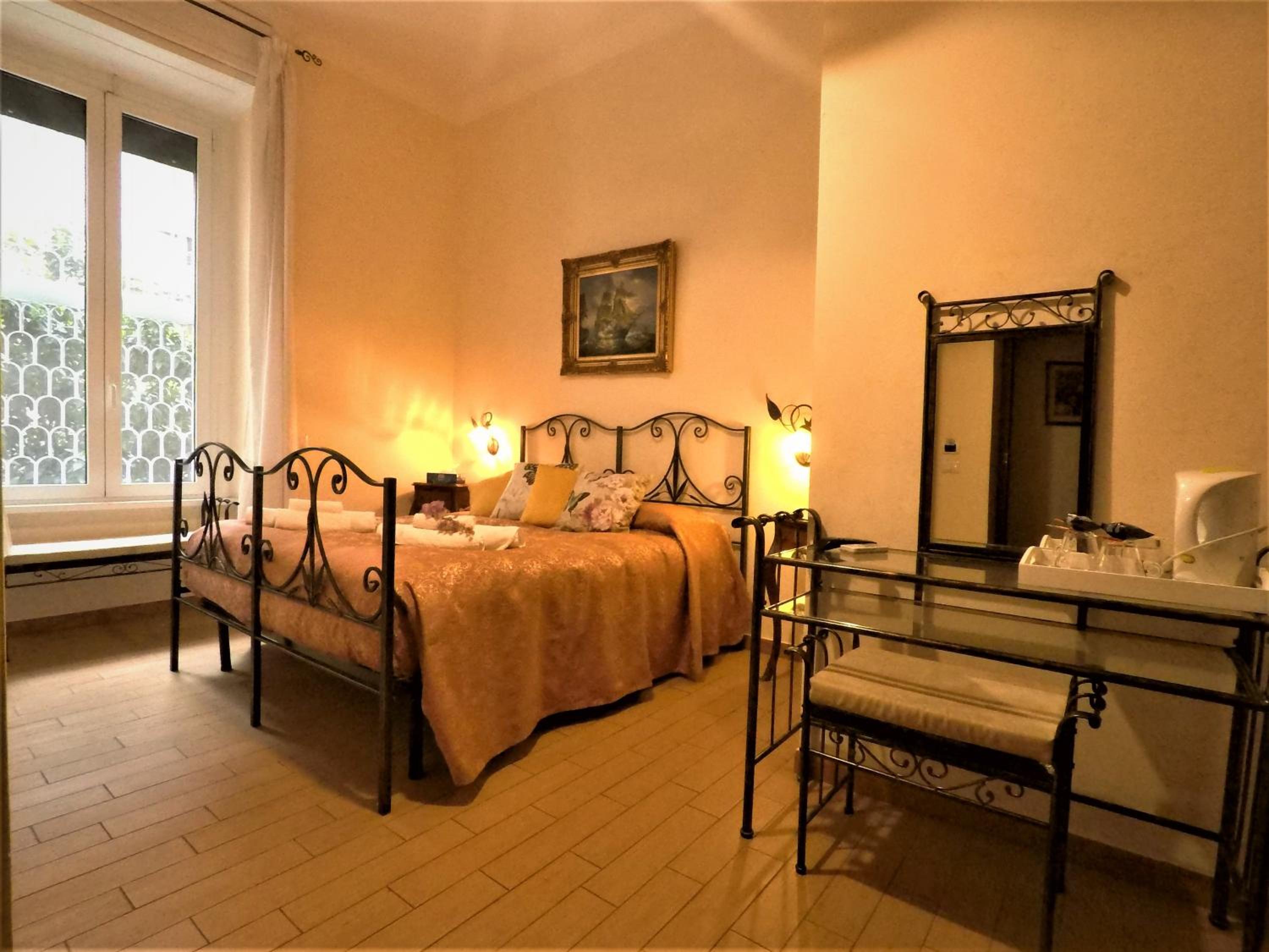 Tucci's Roma Guest House
