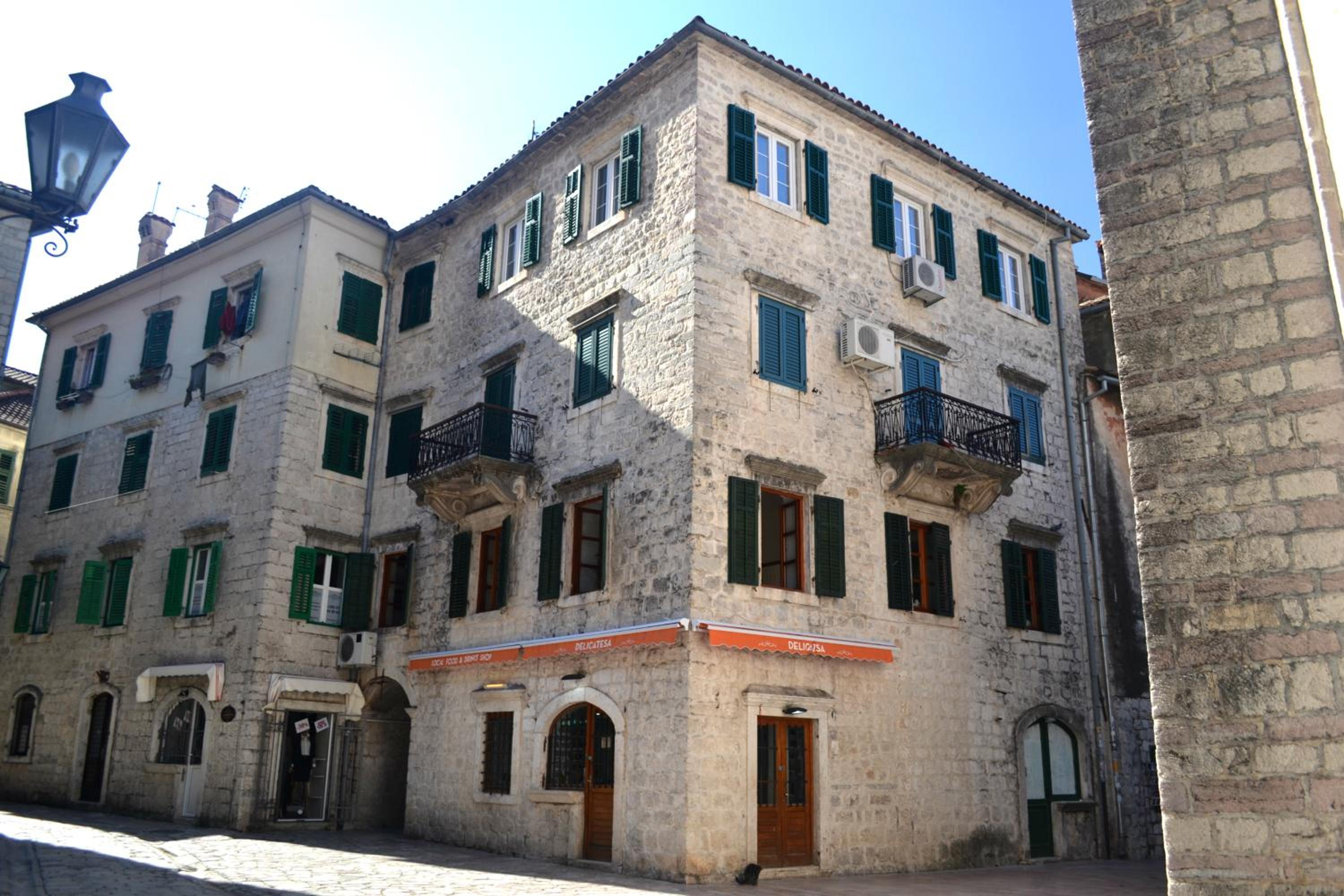 Photo 25