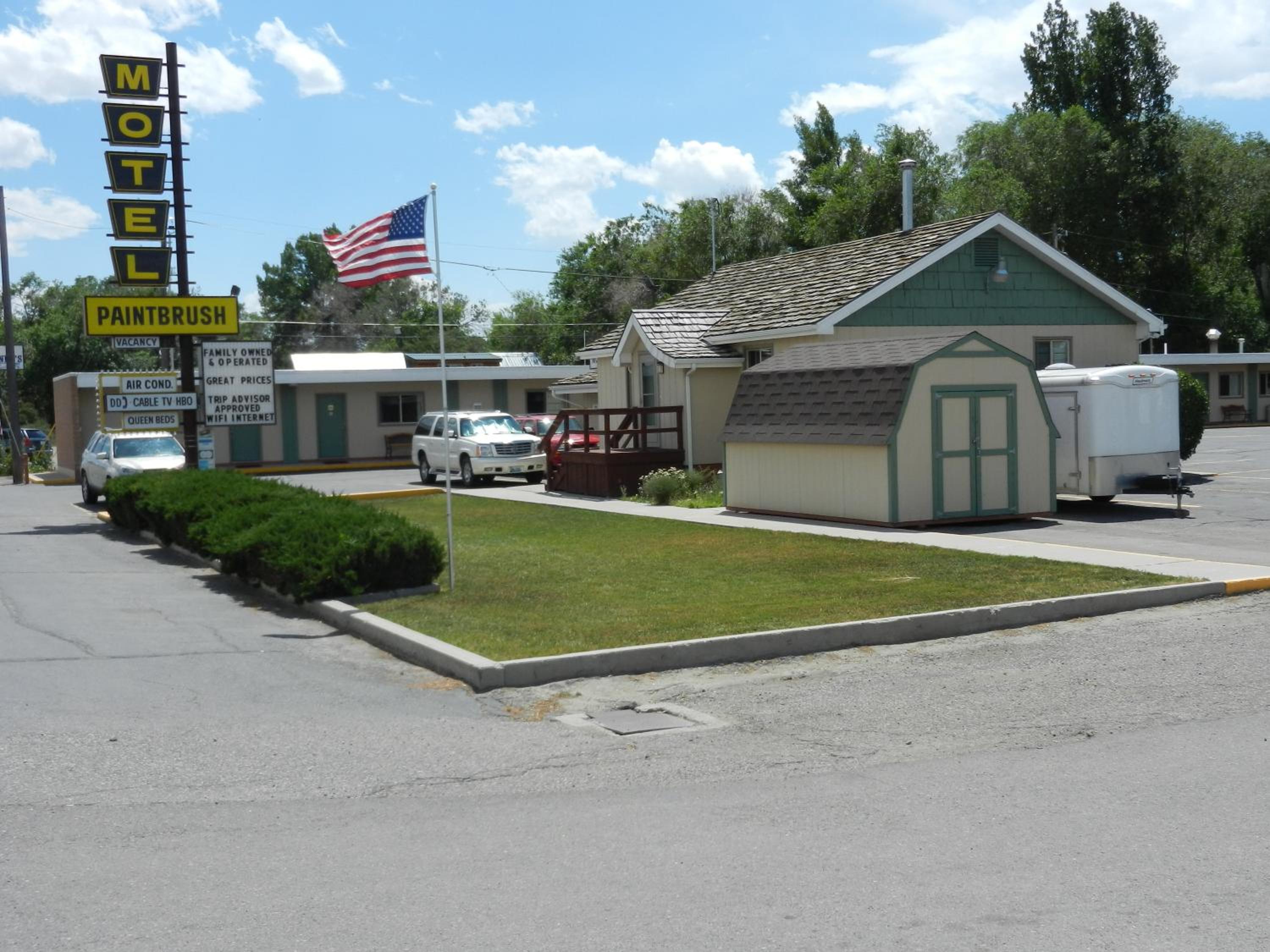 Riverton Vacations - Paintbrush Motel - Property Image 2