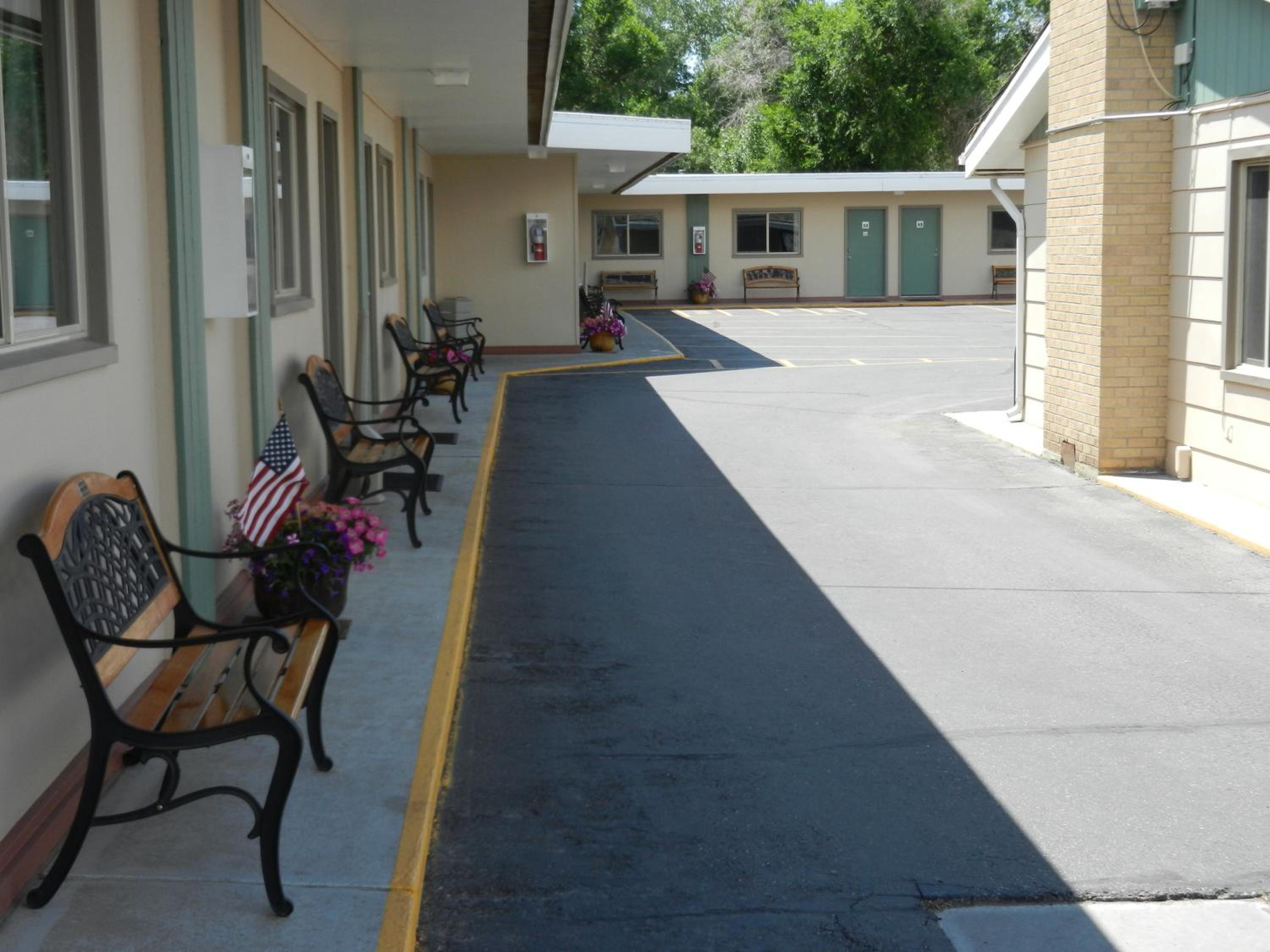 Riverton Vacations - Paintbrush Motel - Property Image 7