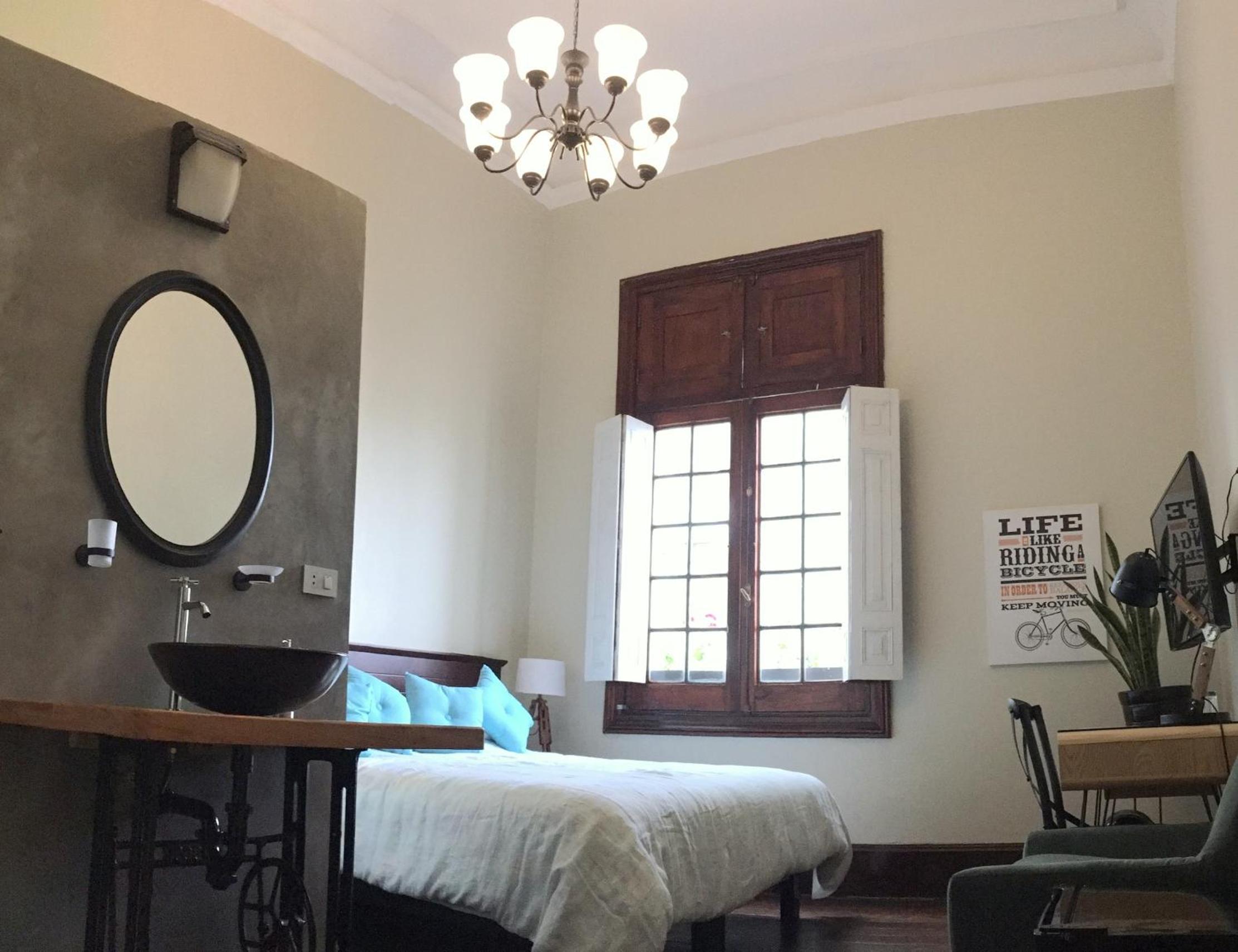 1900 Backpacker's Hostel view 5