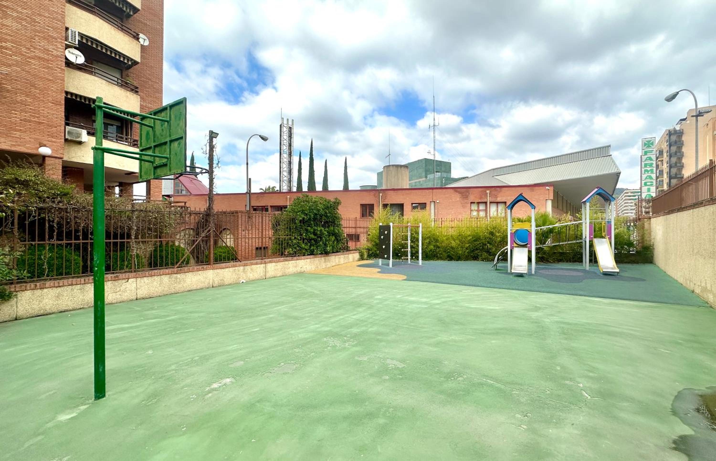 Photo 43