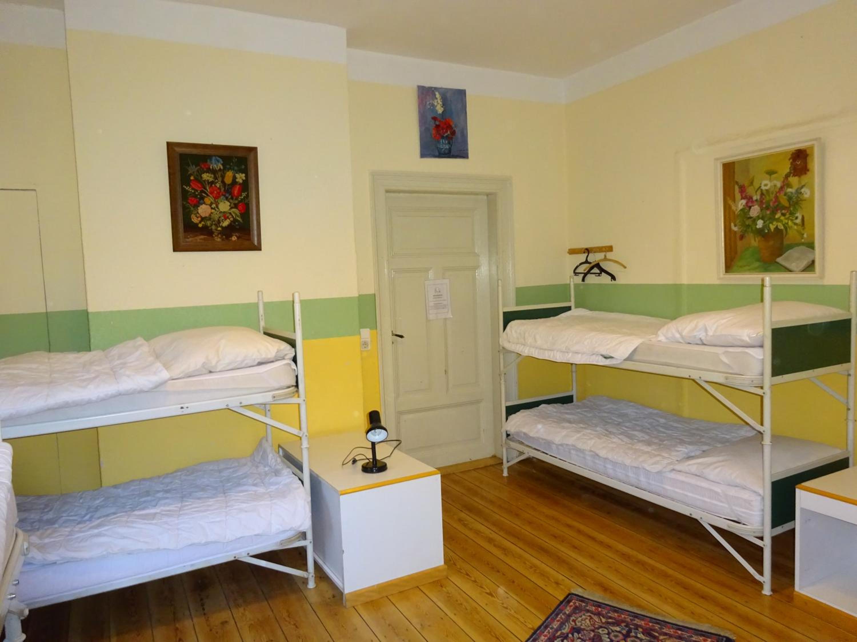 Hummel Hostel - Historische Stadtvilla mit Garten