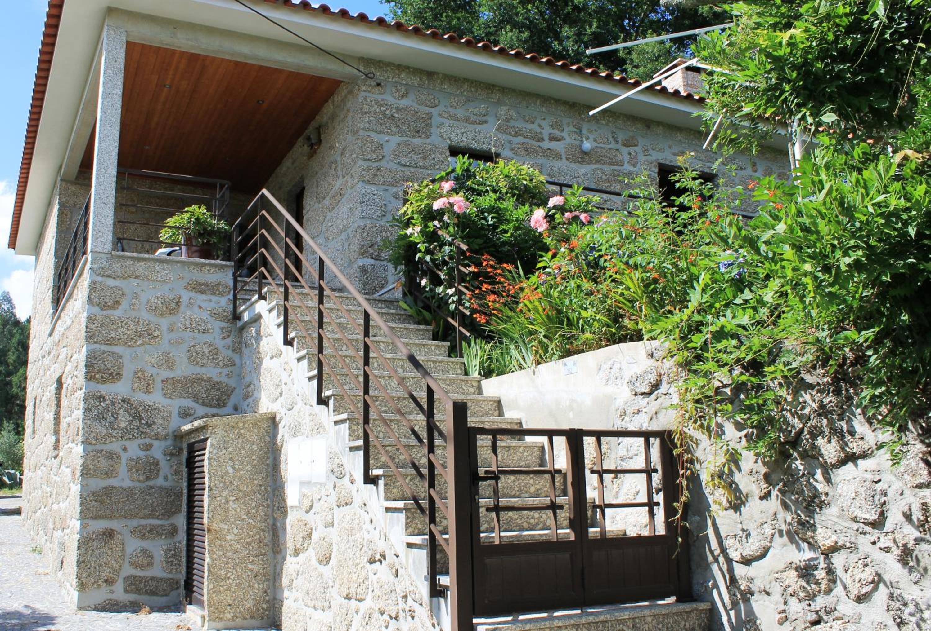Casa Cima de Vila
