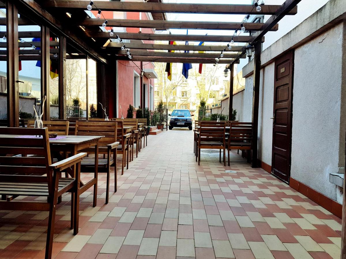 outdoor BBQ area
