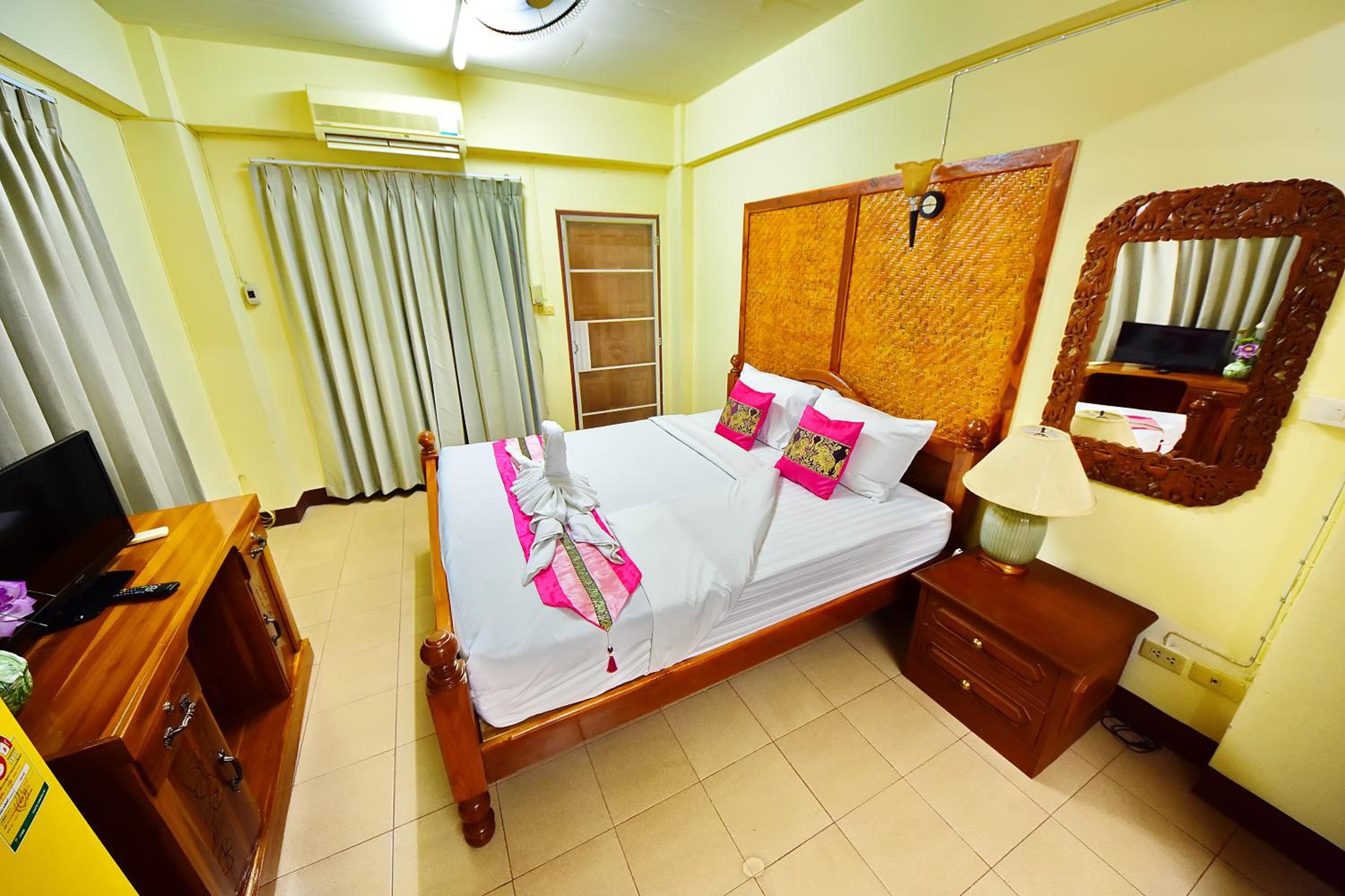 Saithong House