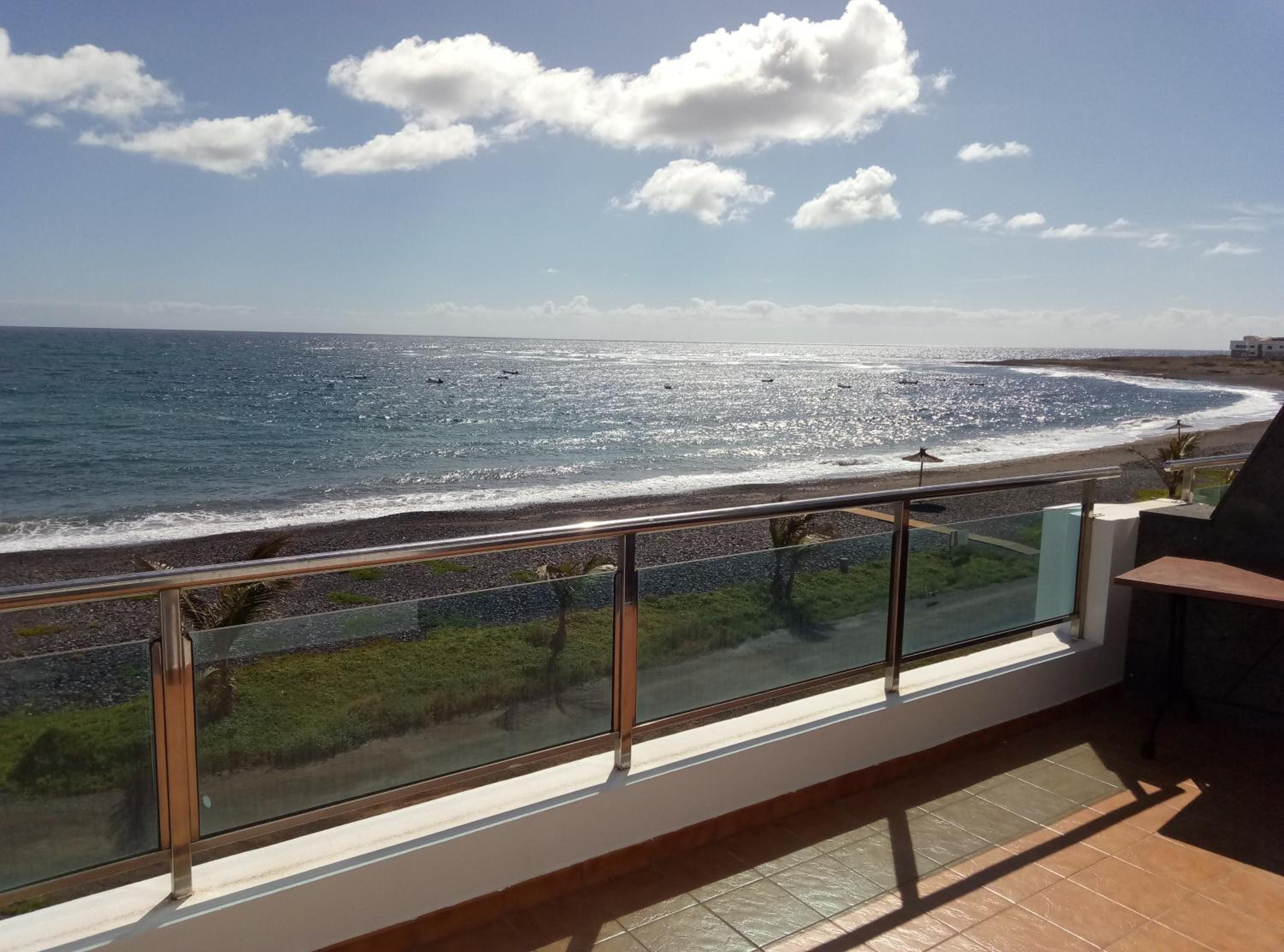 APARTAMENTO PRIMERA LÍNEA DE PLAYA view 4