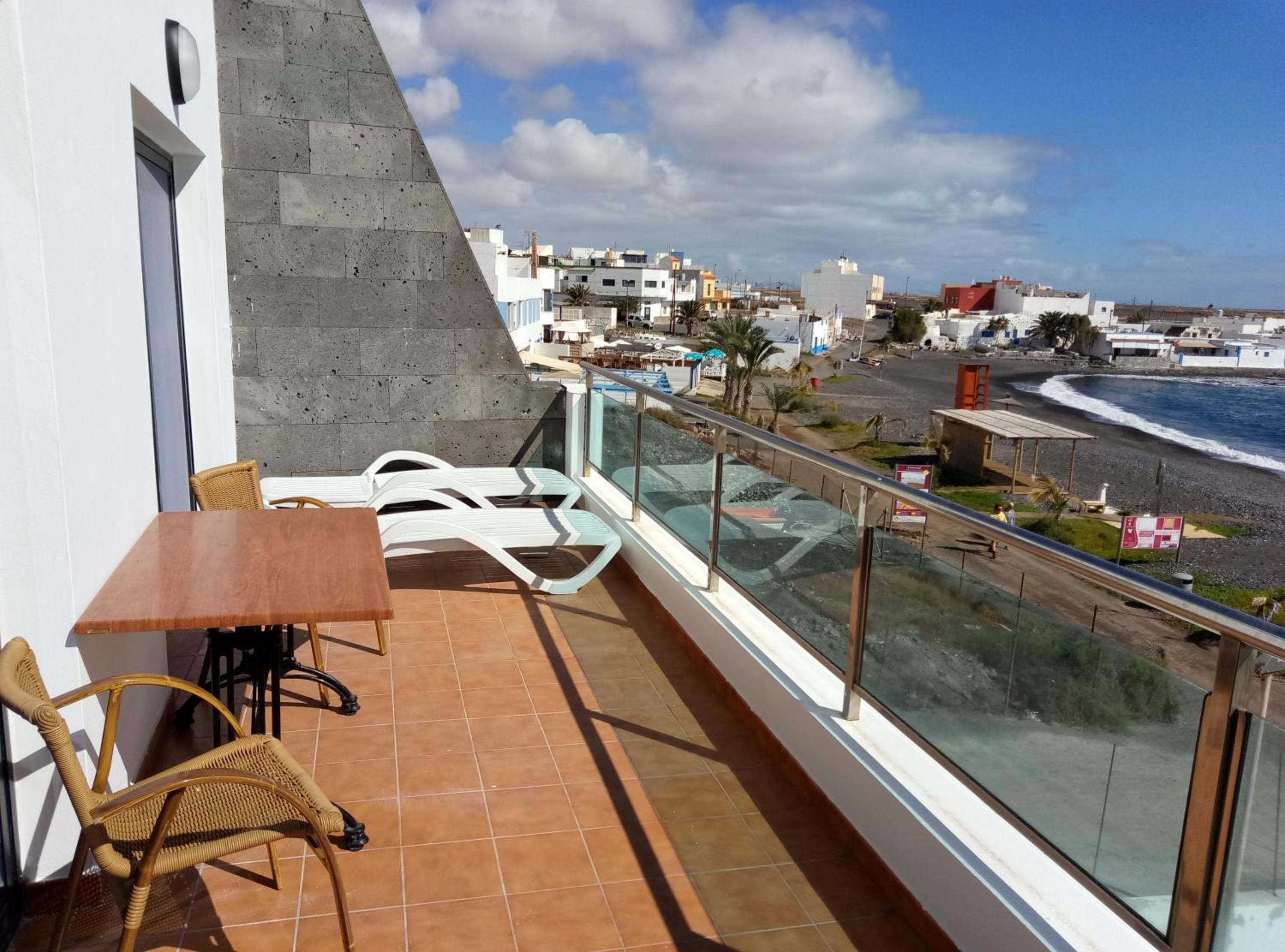 APARTAMENTO PRIMERA LÍNEA DE PLAYA view 5