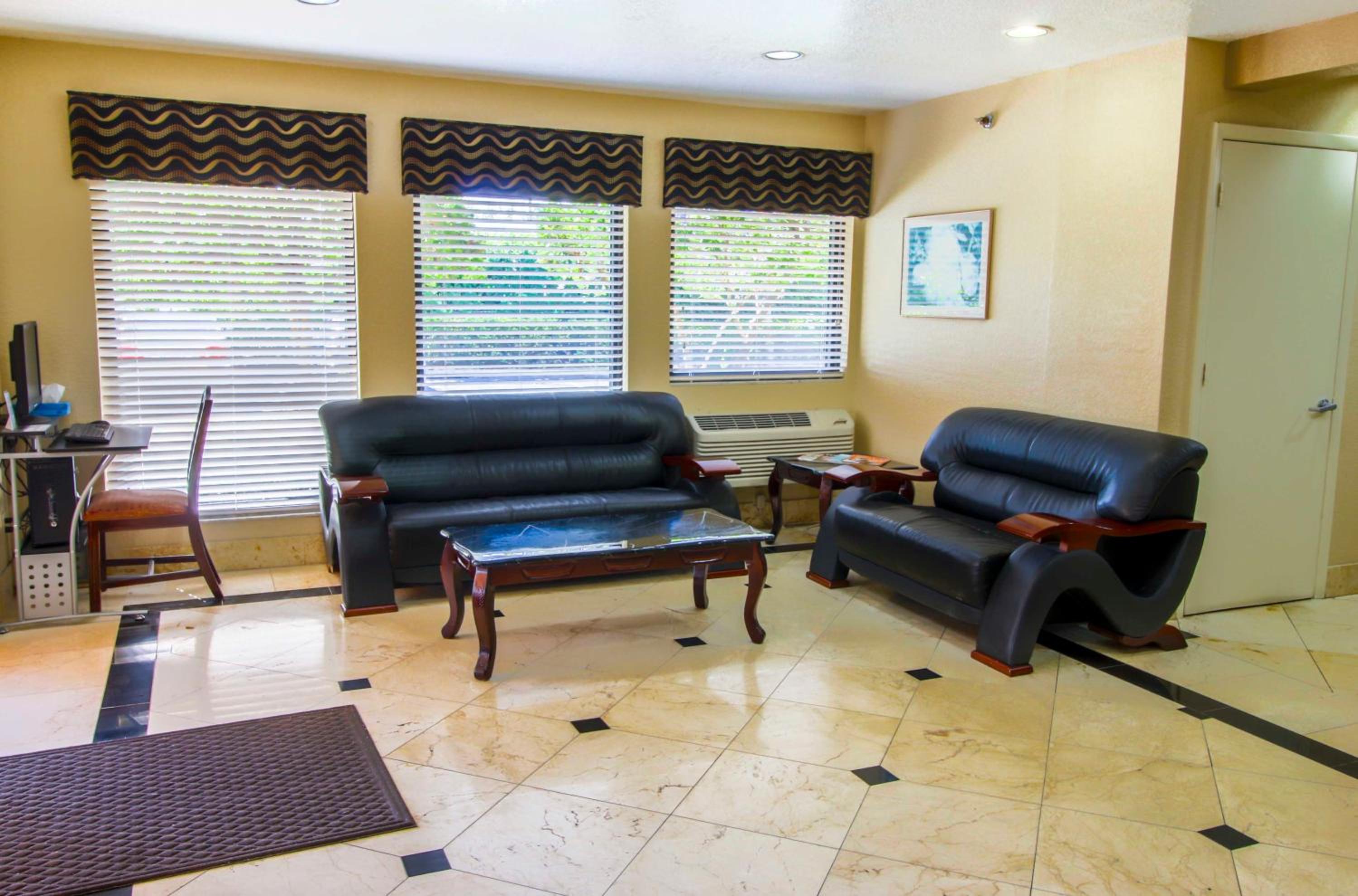 Inn of America - Property Image 9