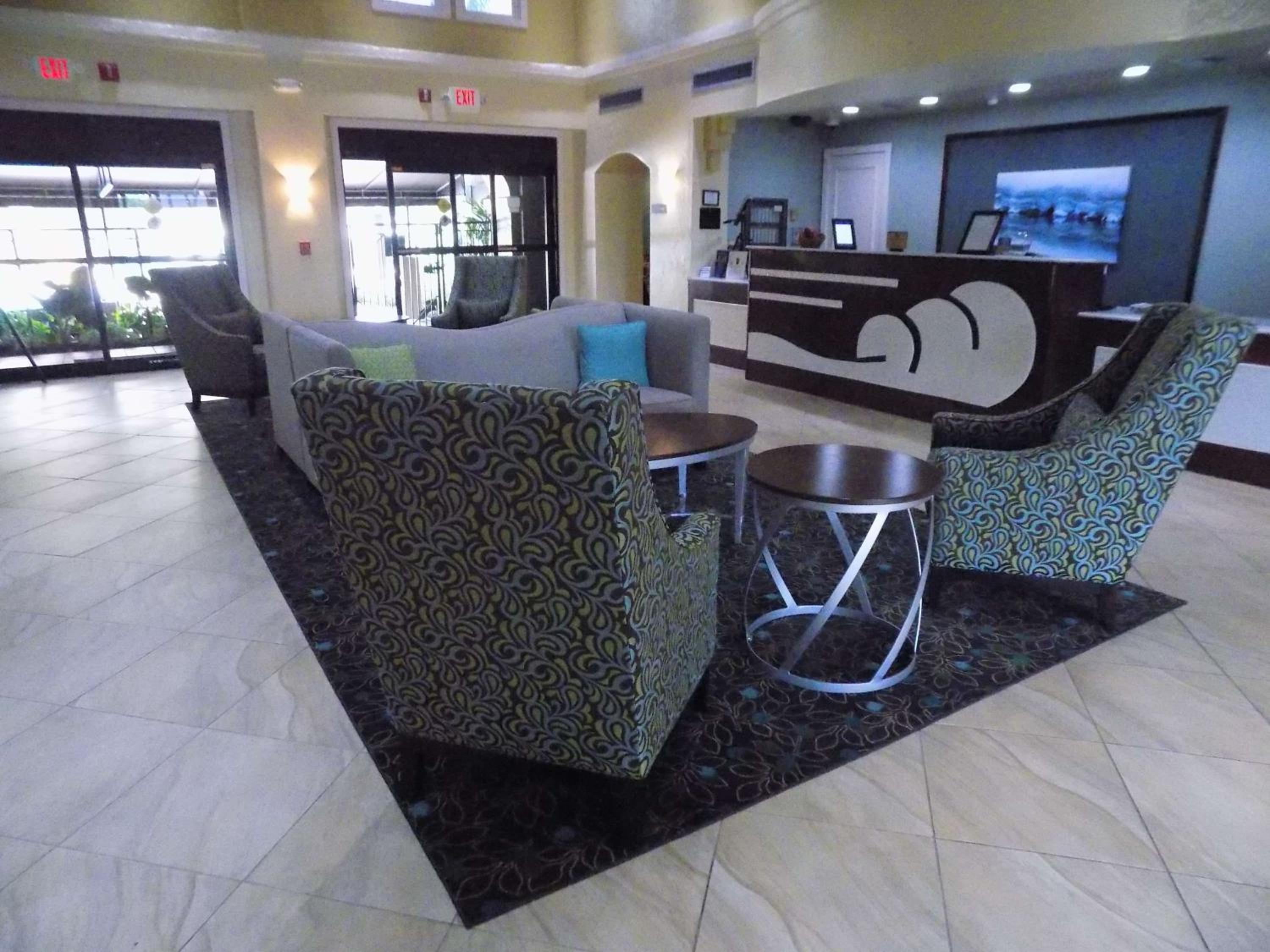 Best Western Plus Deerfield Beach Hotel  Suites - Property Image 2