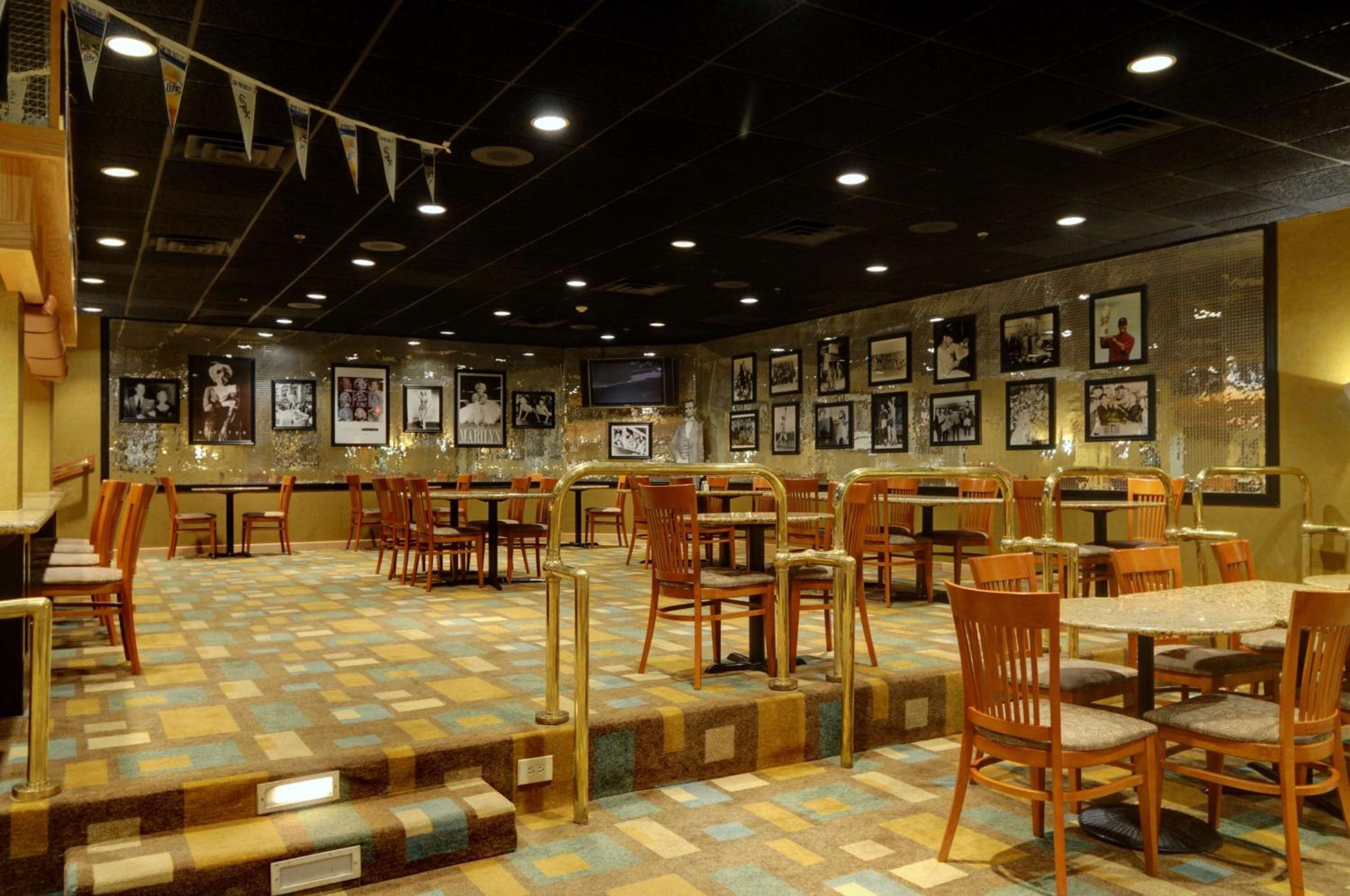 Best Western Plus Chicago Hillside - Image 2