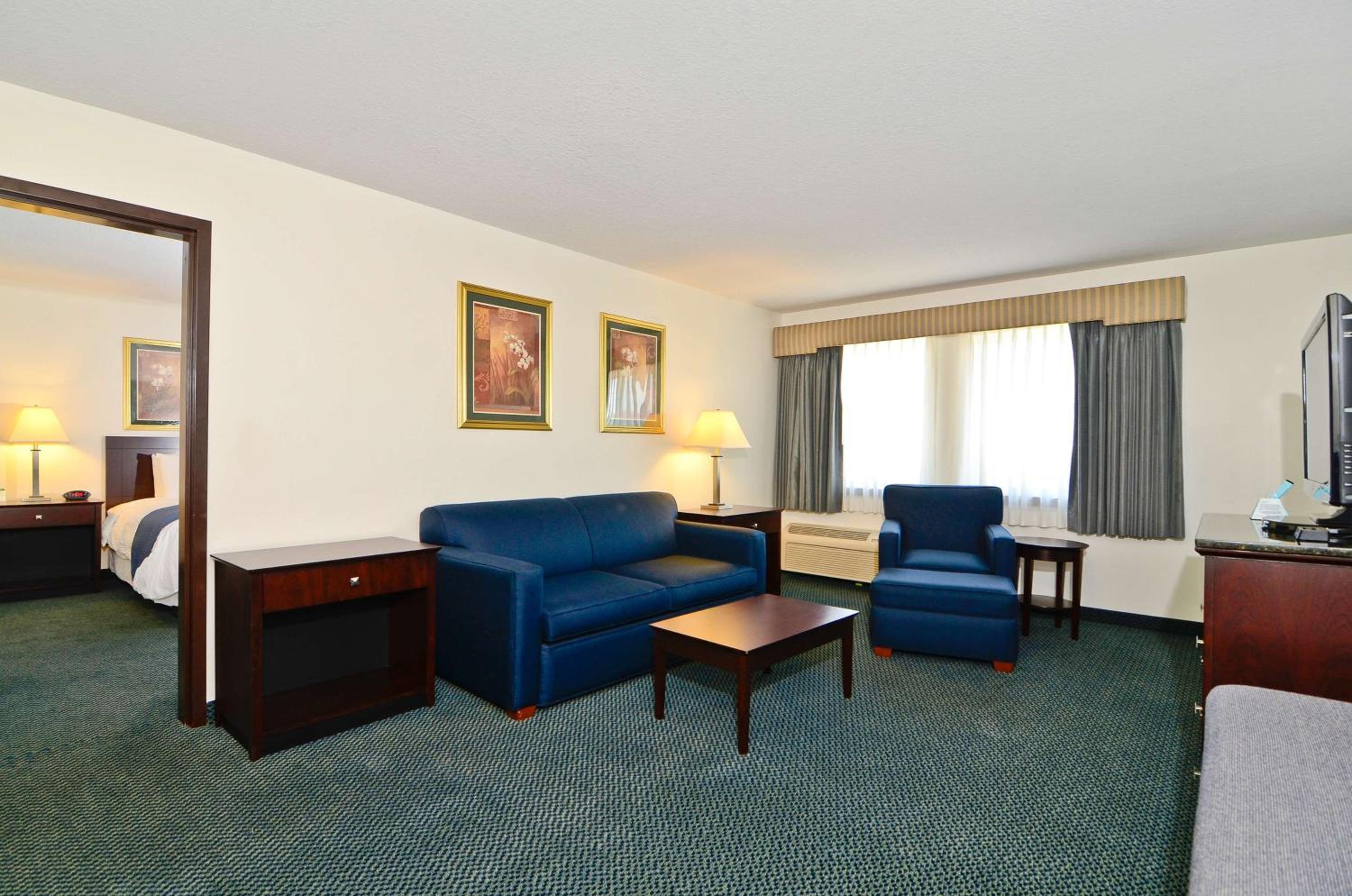 Best Western Plus Gas City - Property Image 31