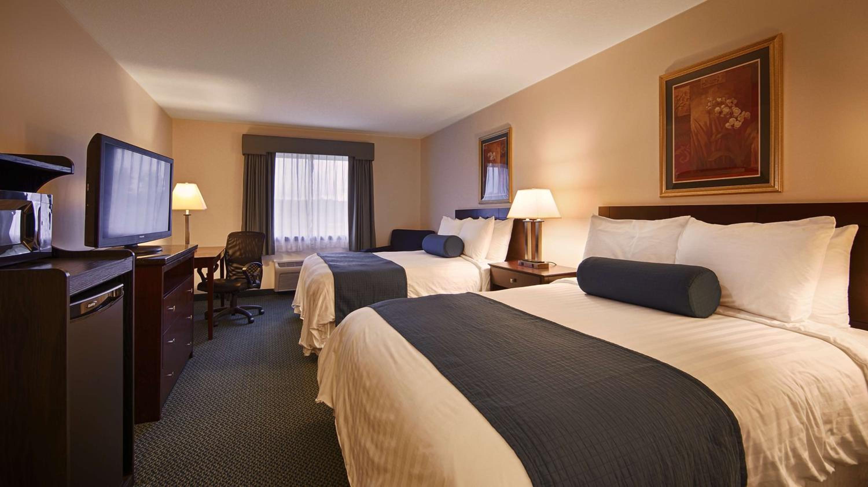 Best Western Plus Gas City - Property Image 2