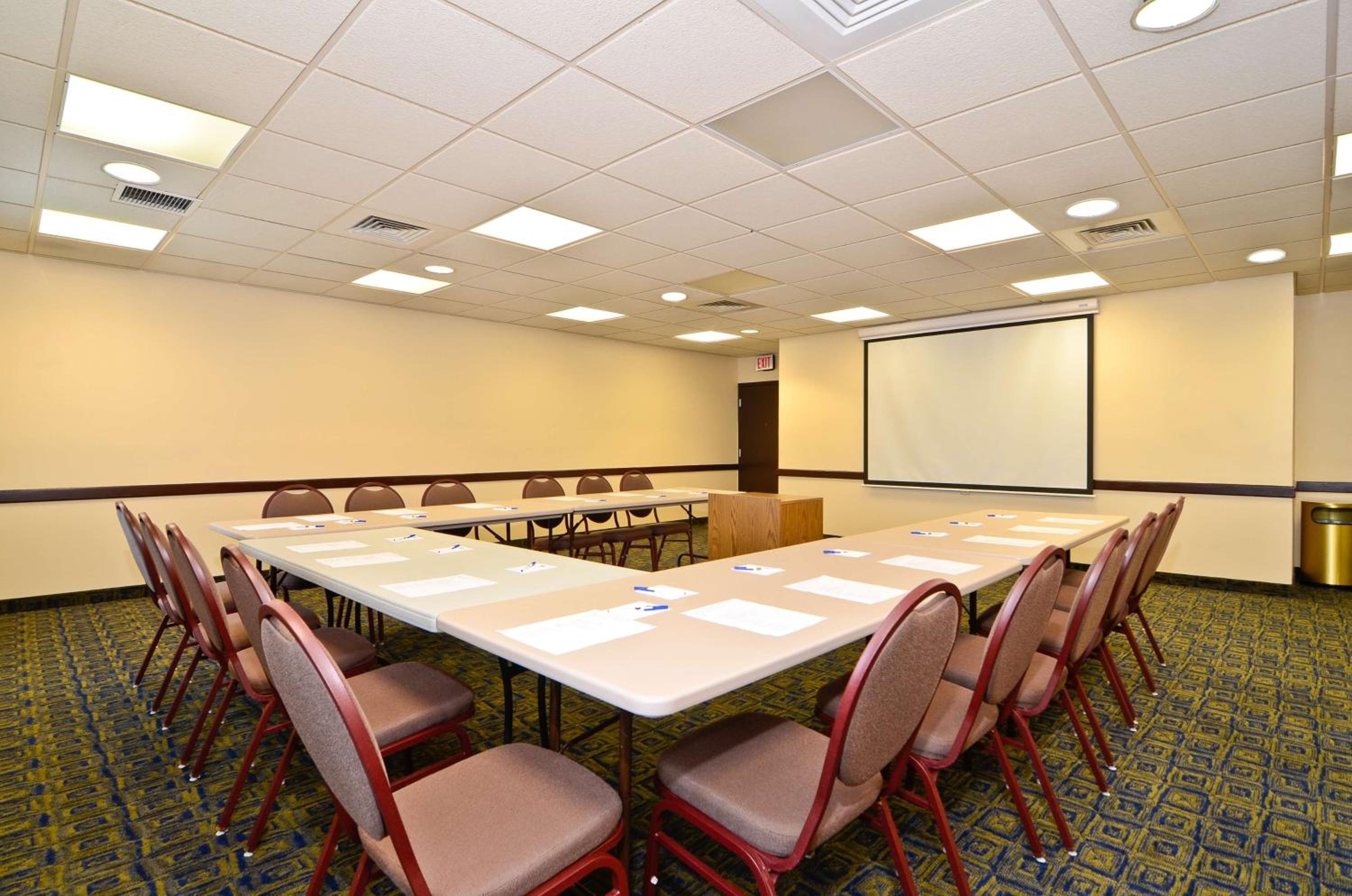 Best Western Plus Gas City - Property Image 23