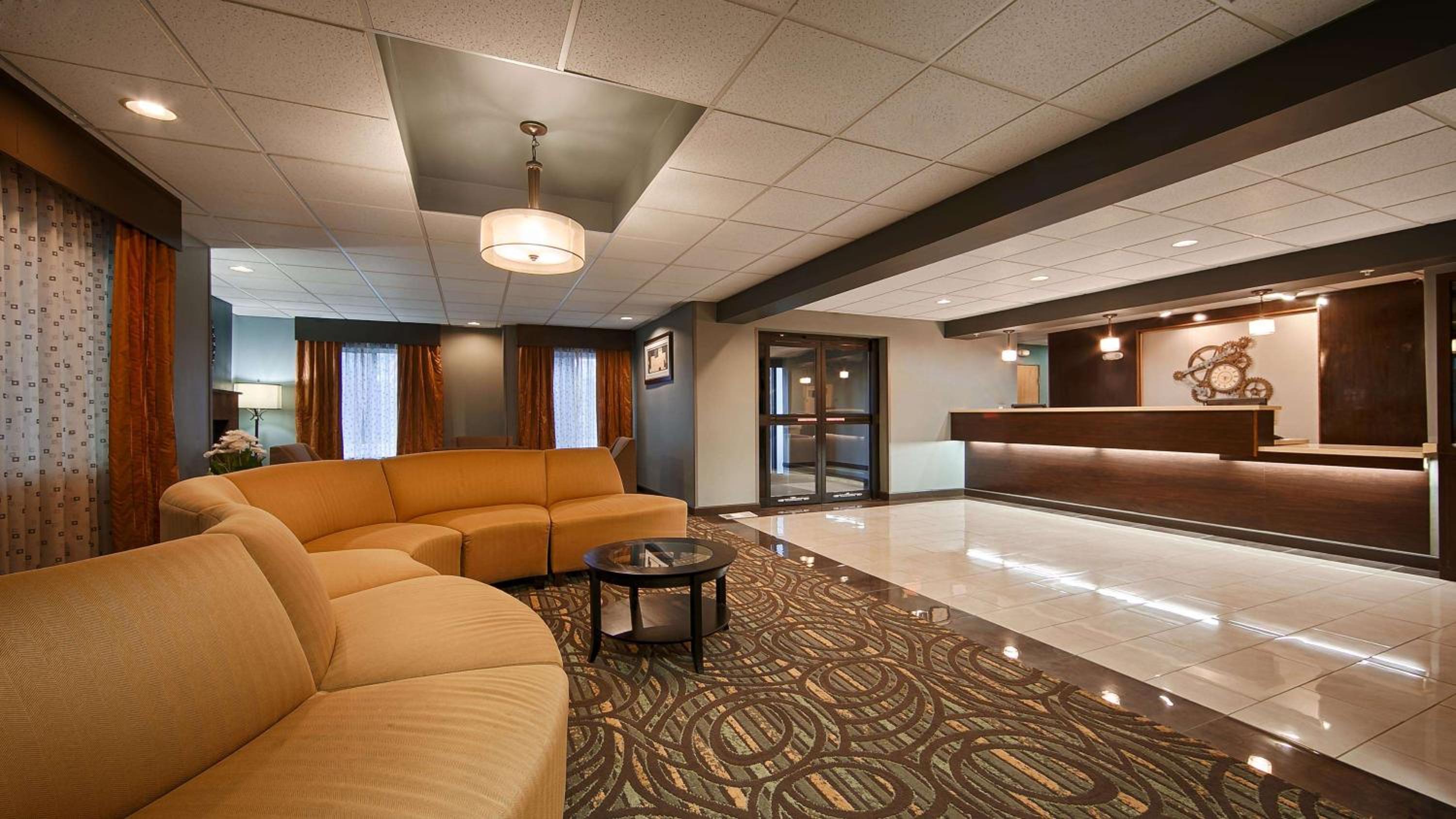 Coldwater Vacations - Best Western Plus Coldwater Hotel - Property Image 2