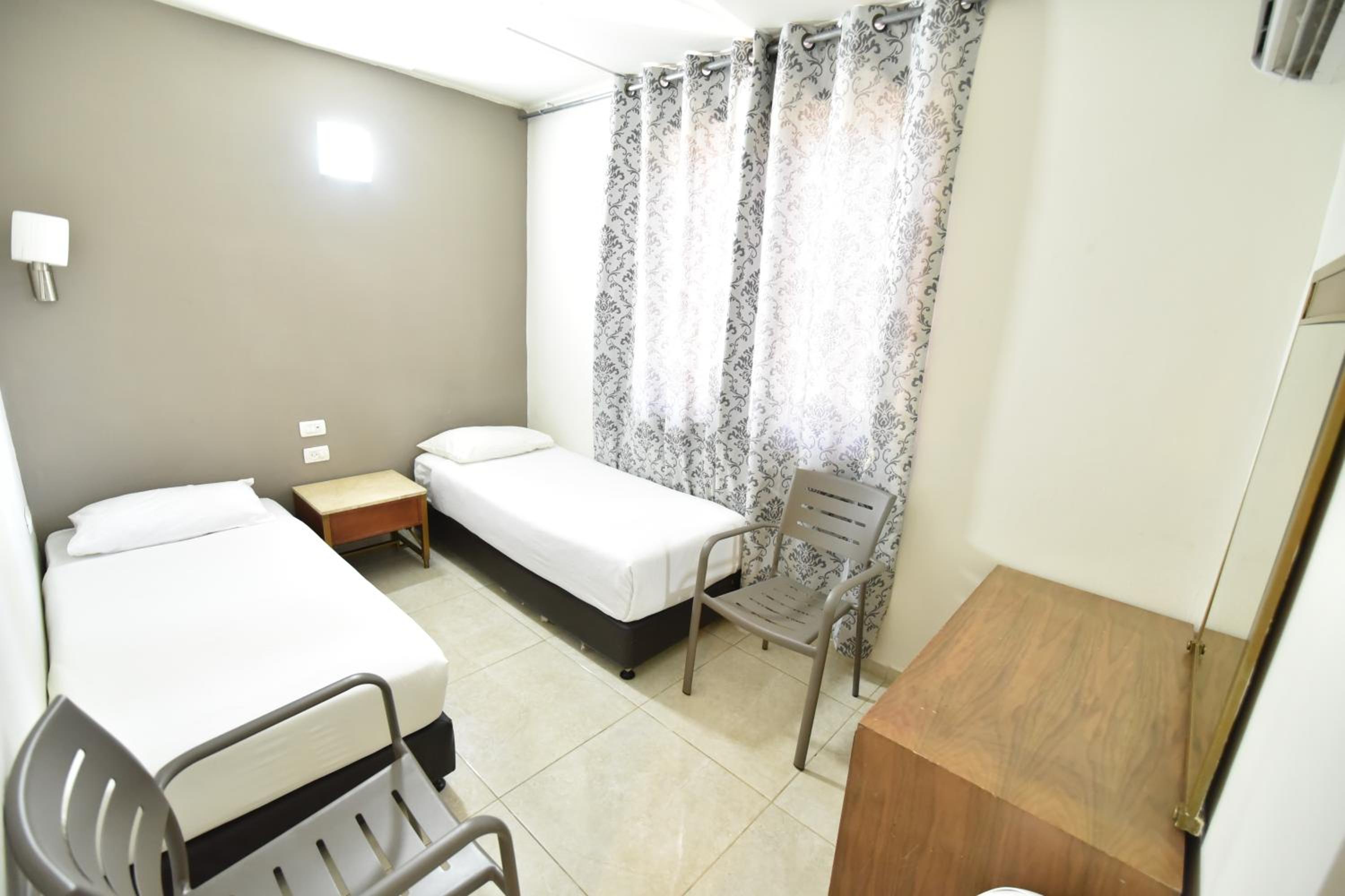 Hotel Maman