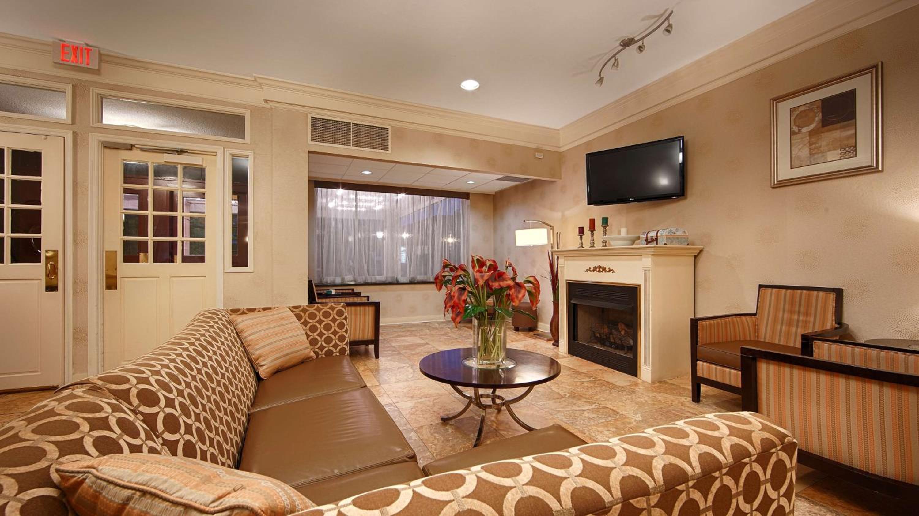 Watertown Vacations - Best Western Watertown/Fort Drum - Property Image 5
