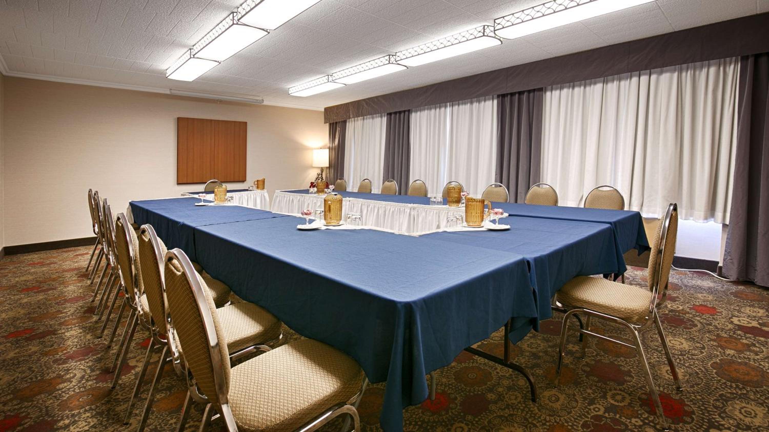 North Bay Vacations - Best Western North Bay Hotel Conference Centre - Property Image 26