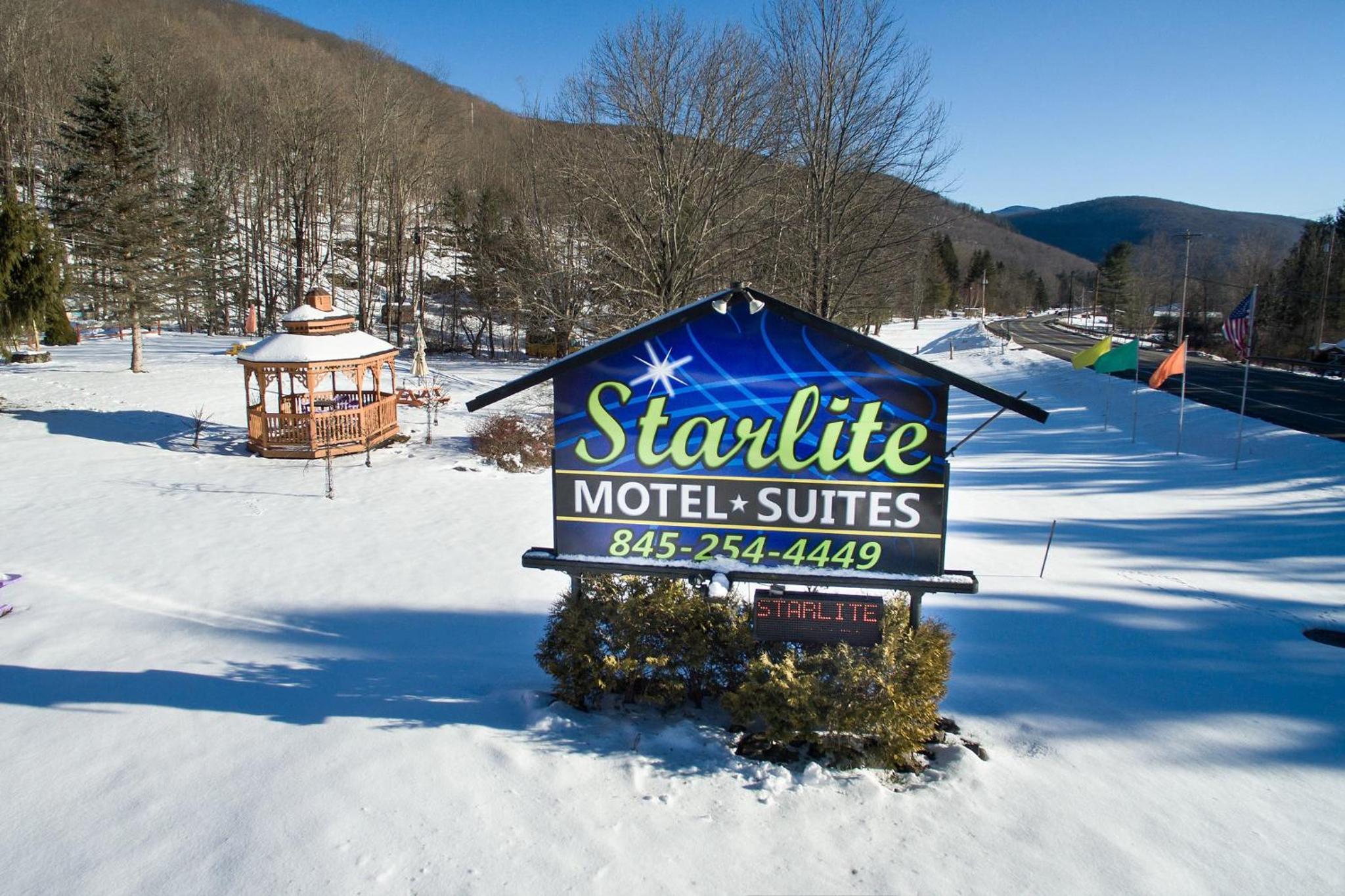 Starlite Motel & Suites