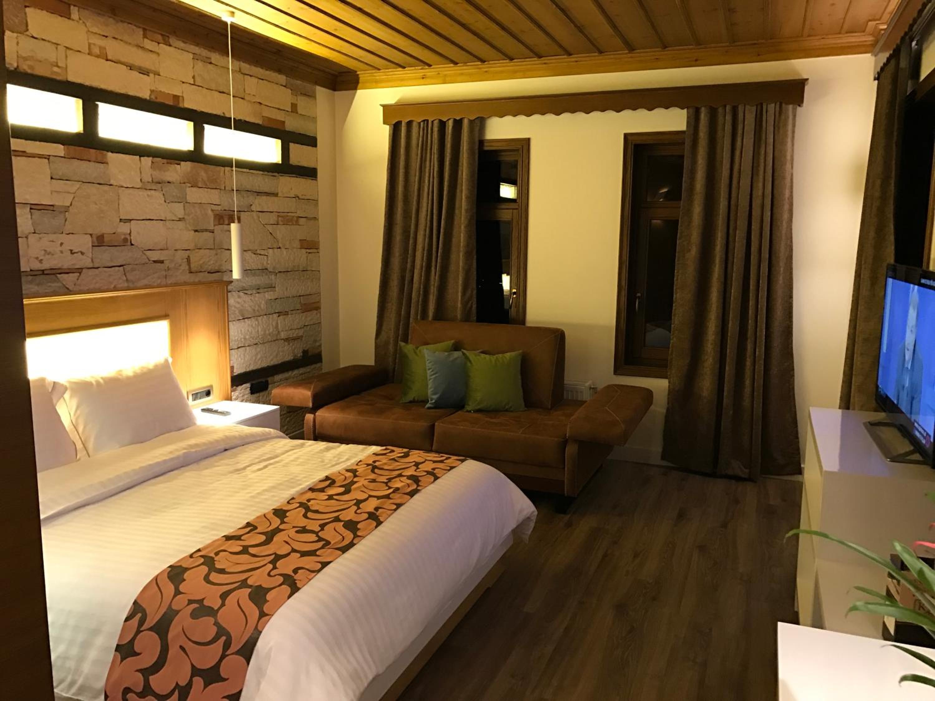 KERCULLA Resort