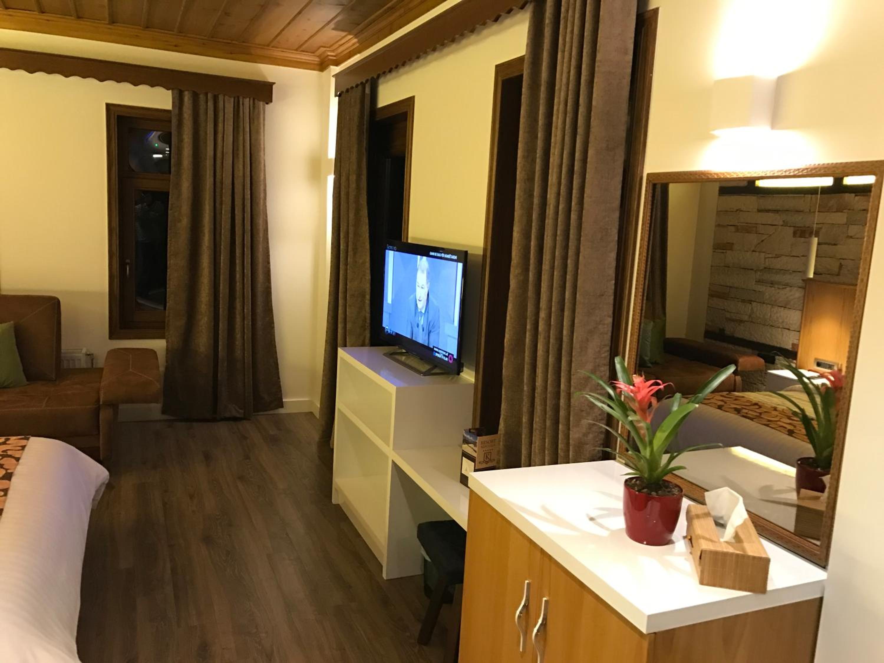 KERCULLA Resort