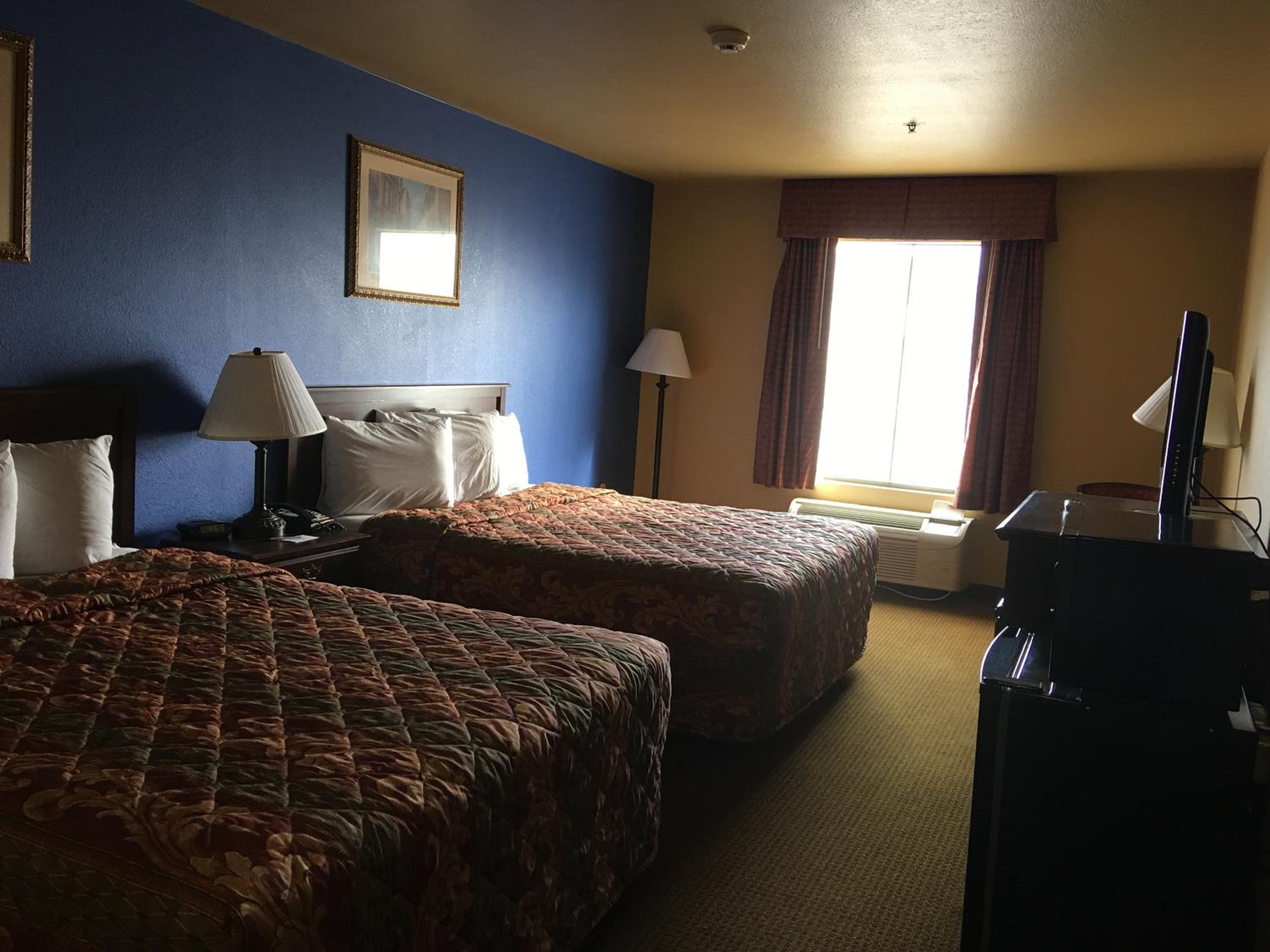 Econo Lodge Inn & Suites view 5