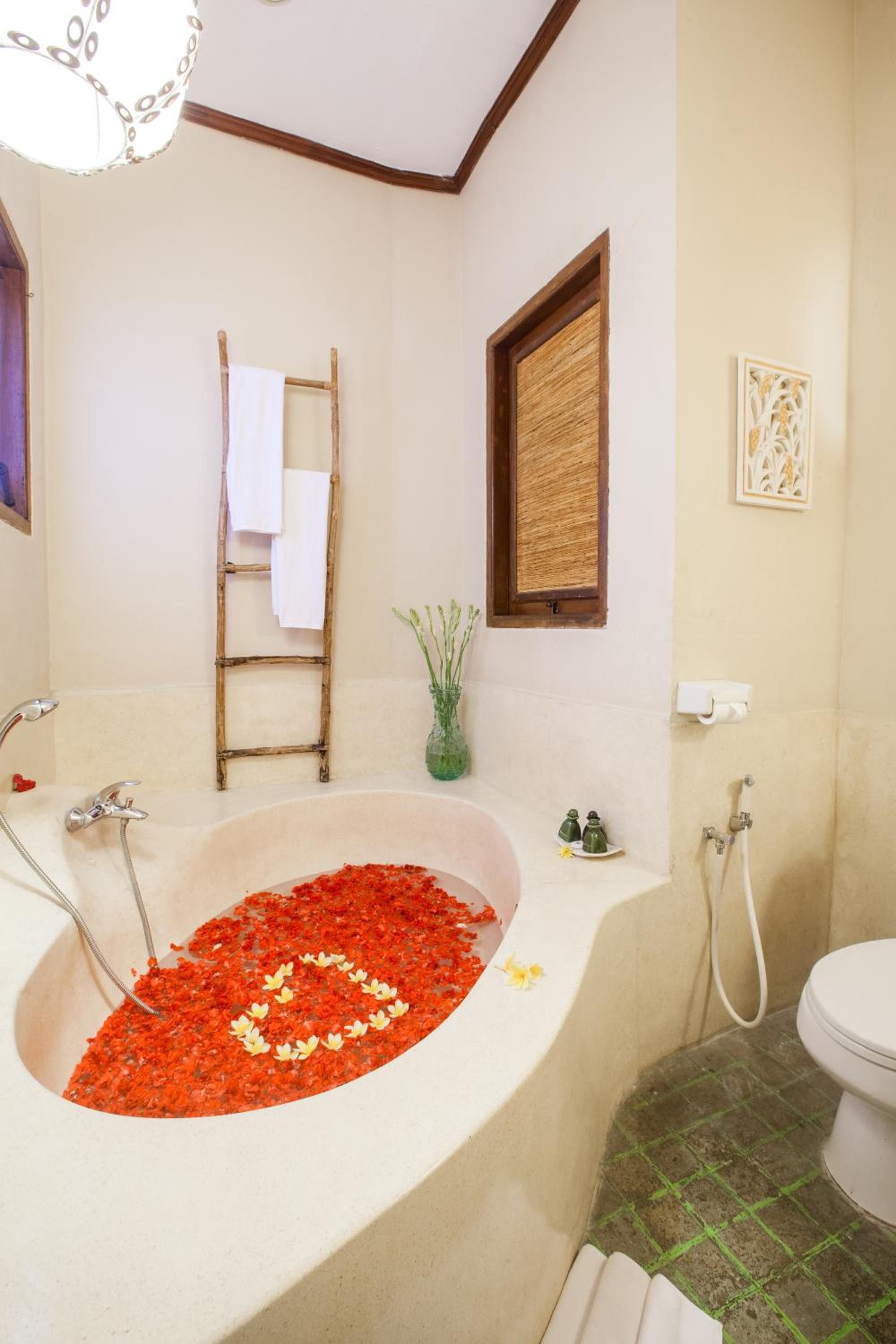 Junjungan Ubud Hotel and Spa