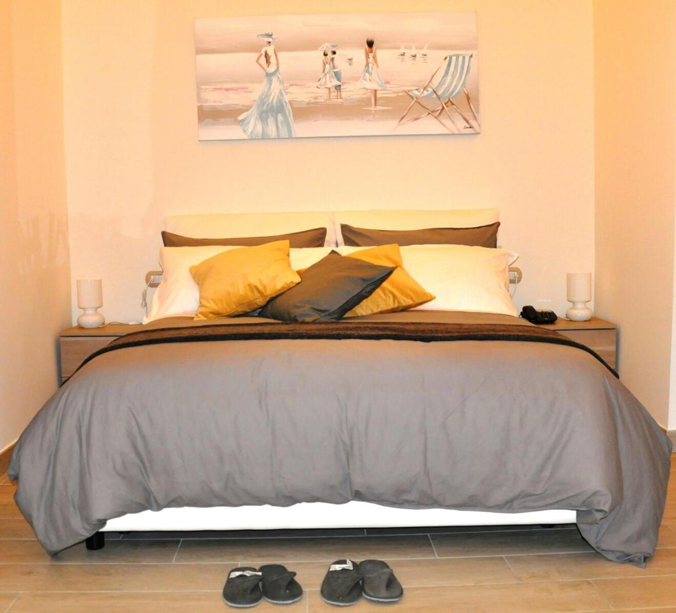 B&B Chiaia 216