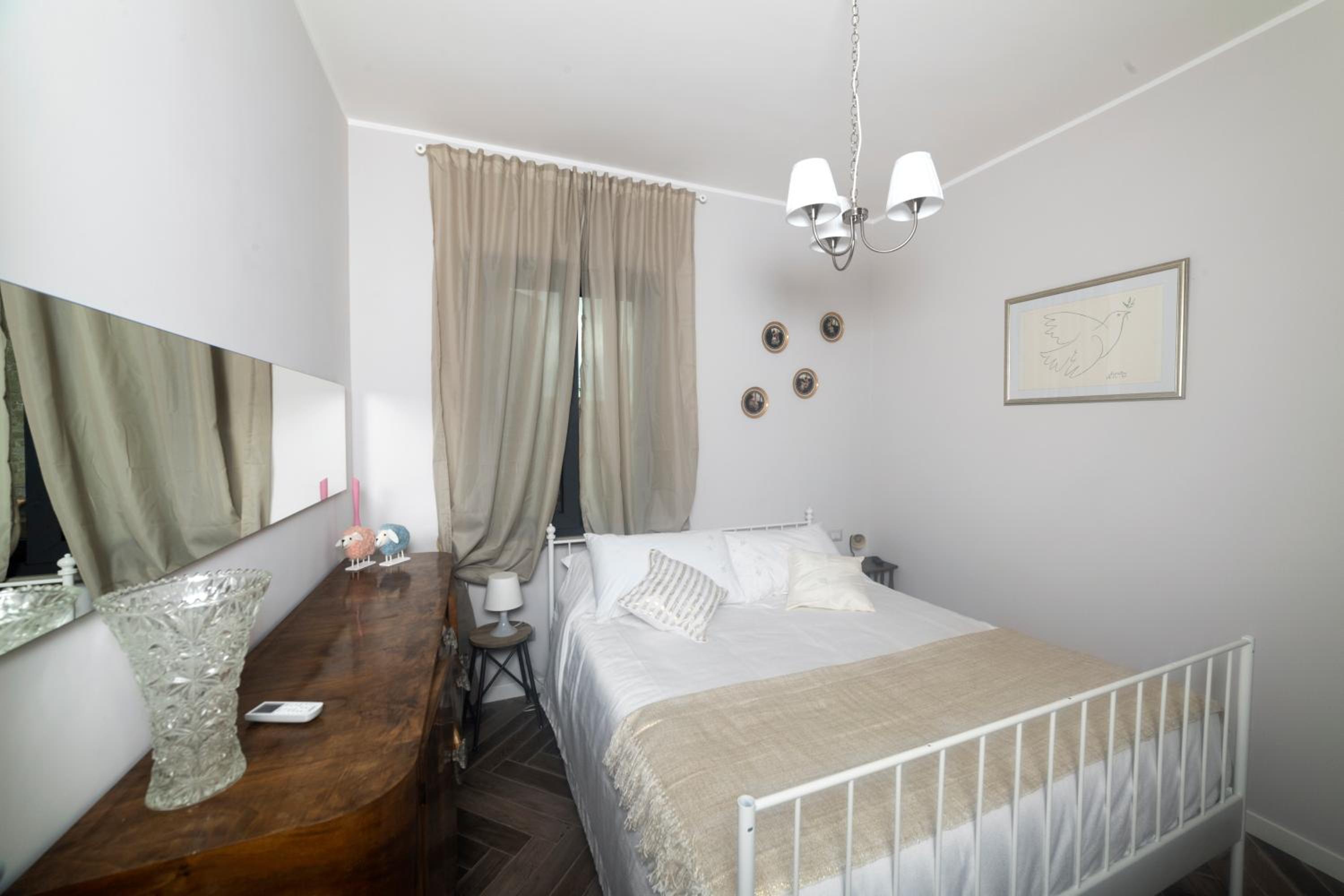 Les Petites Maisons view 5