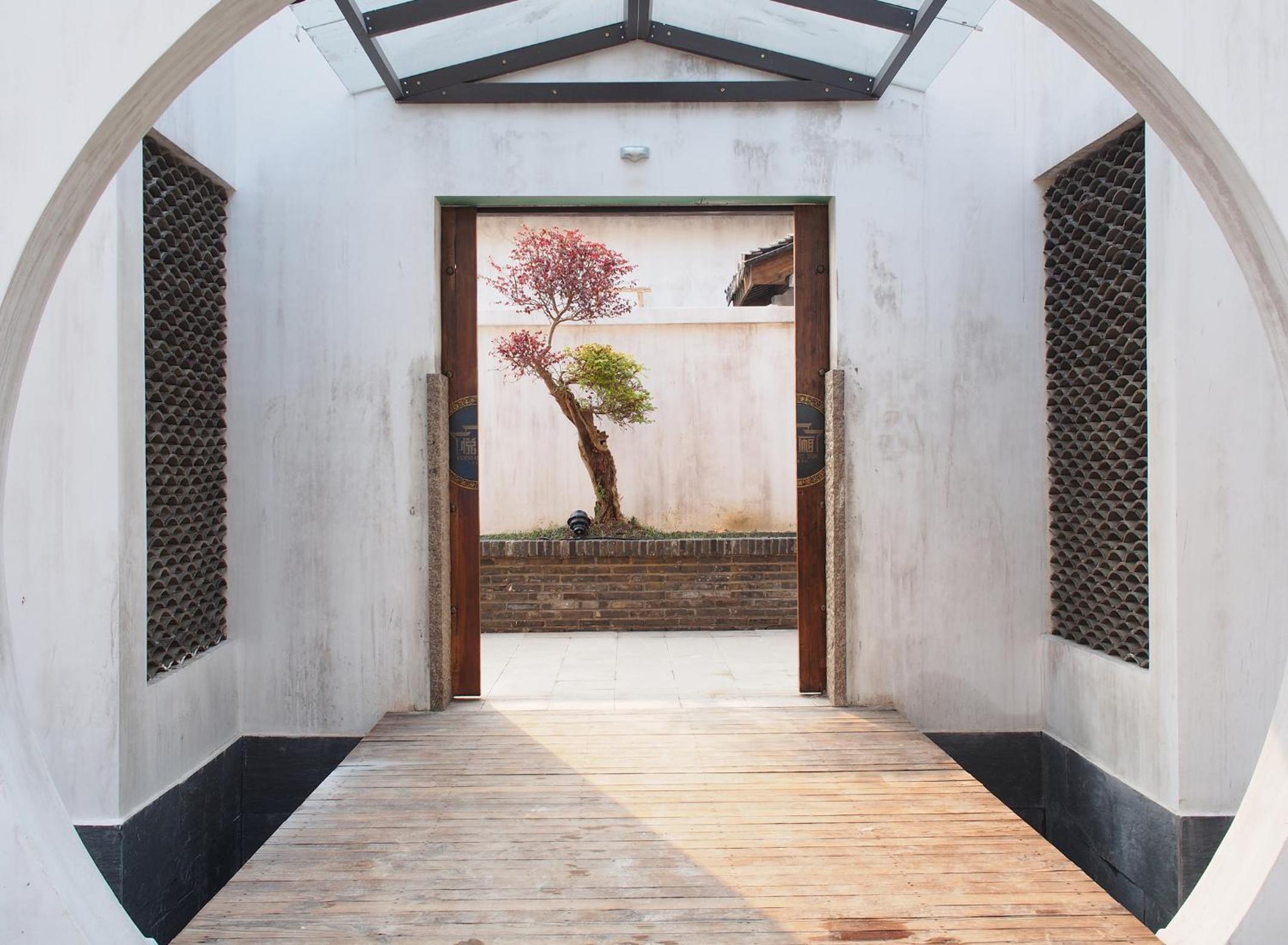 Floral Hotel · Yuexiang Inn Wuzhen