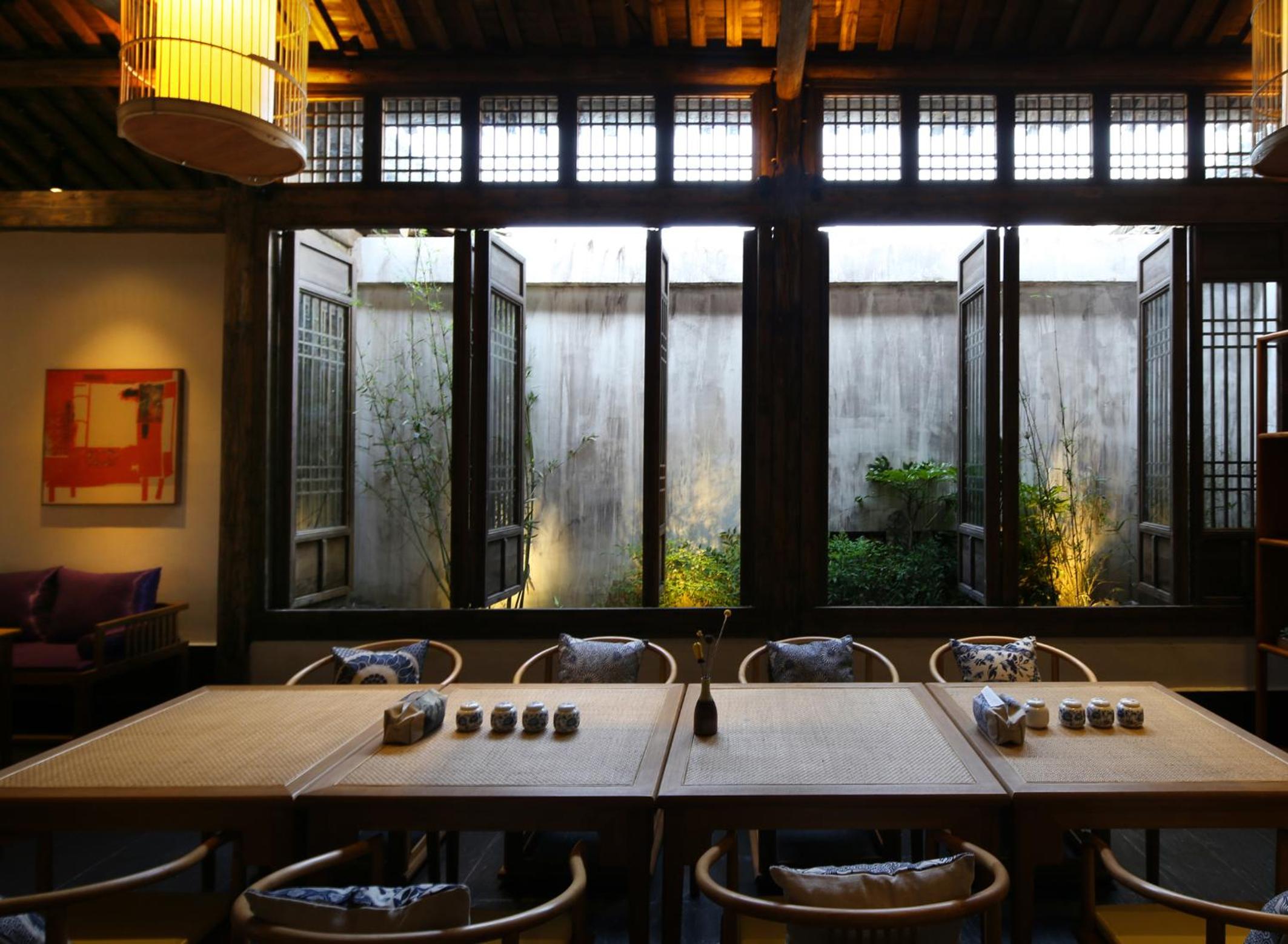 Floral Hotel · Yuexiang Inn Wuzhen