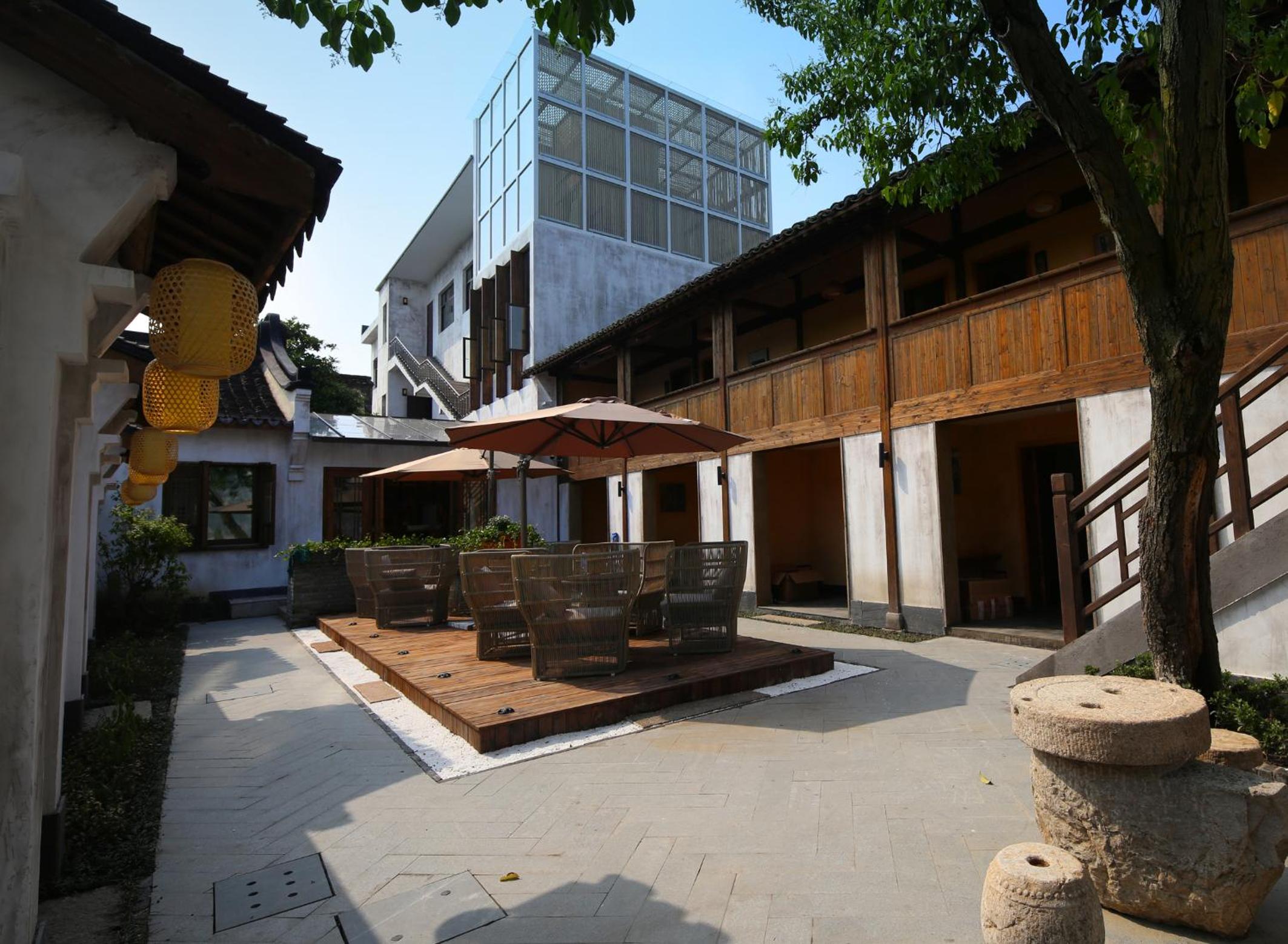 Floral Hotel · Yuexiang Inn Wuzhen