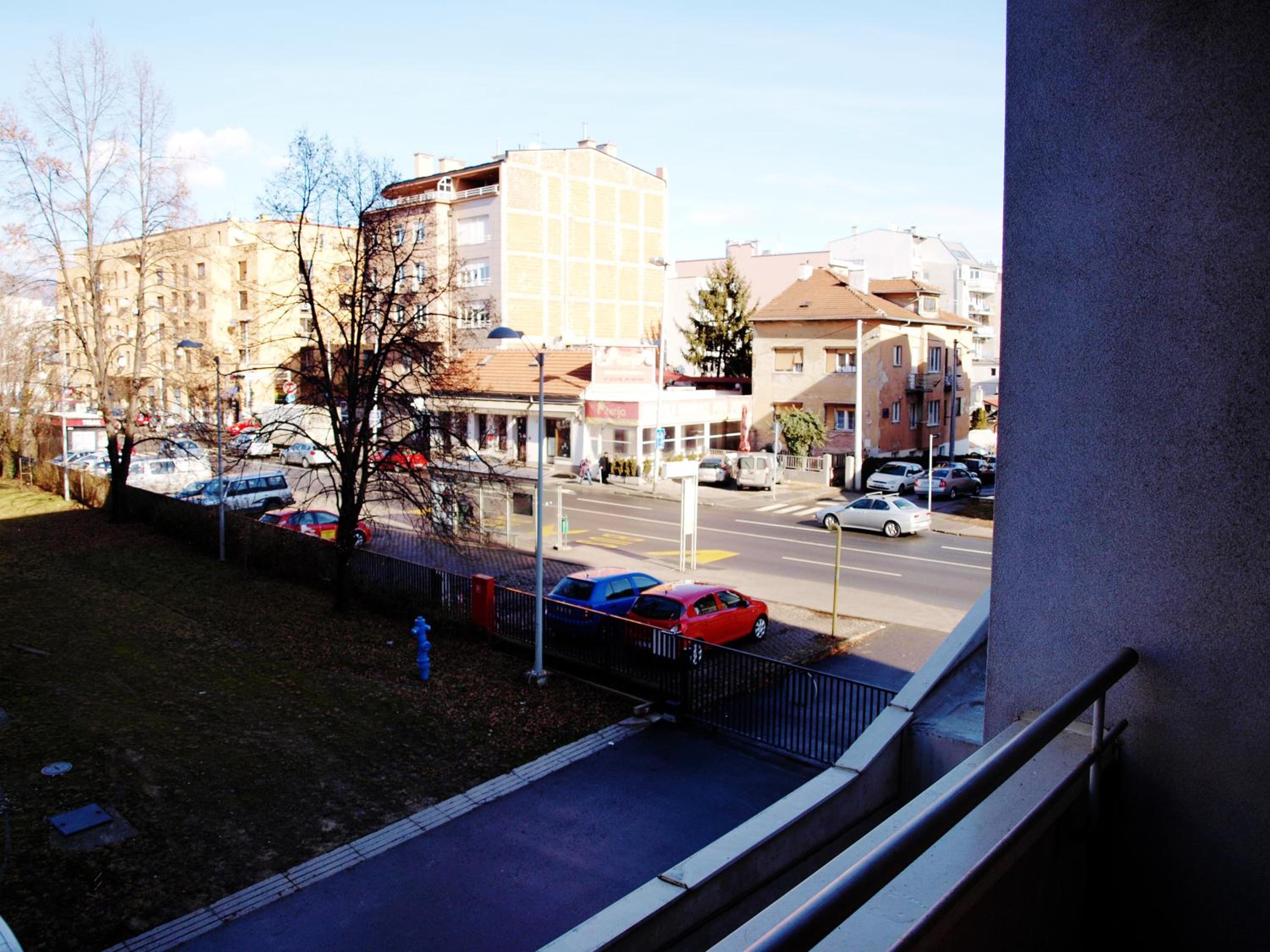 Photo 22