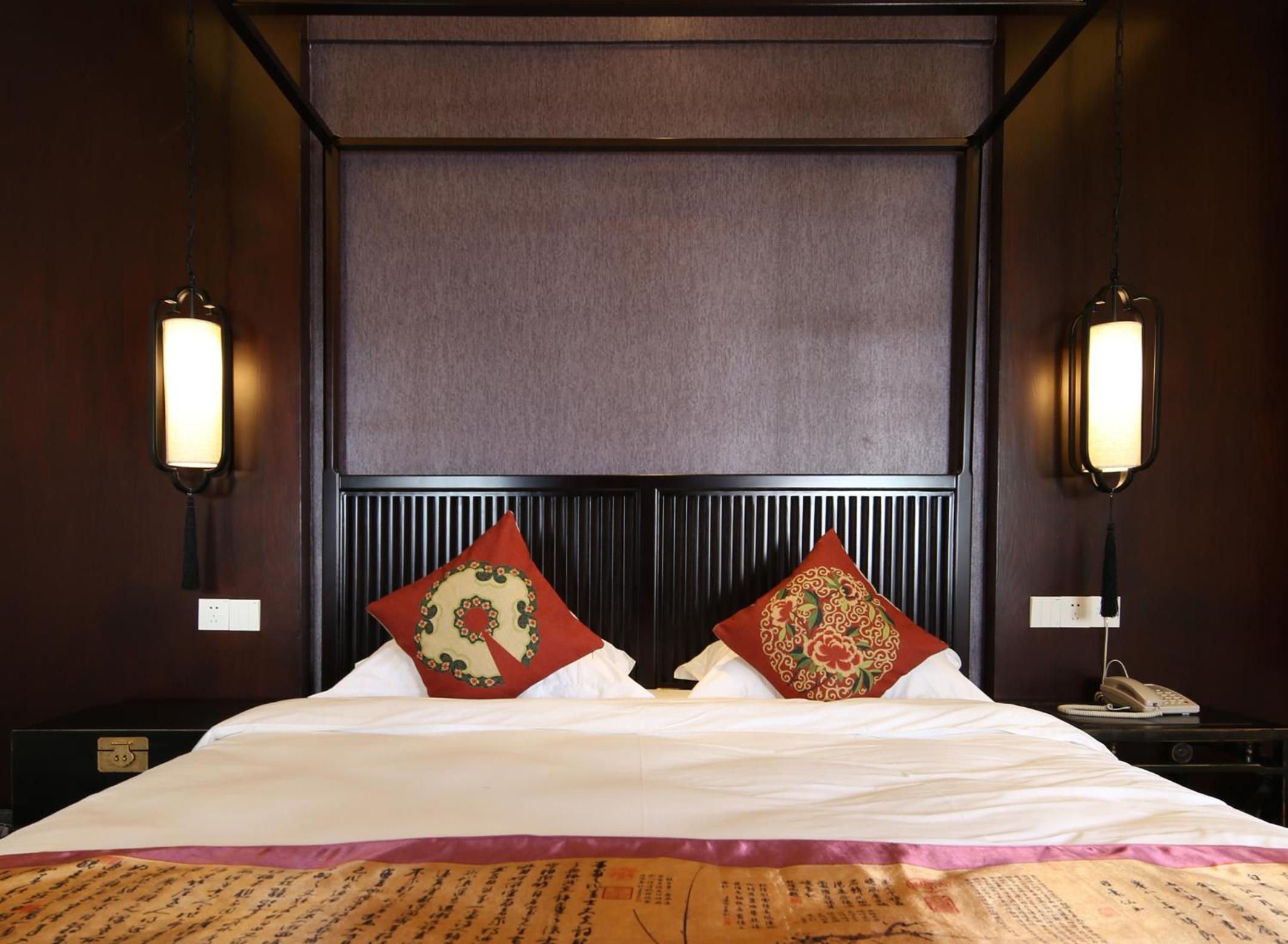 Floral Hotel · Yuexiang Inn Wuzhen