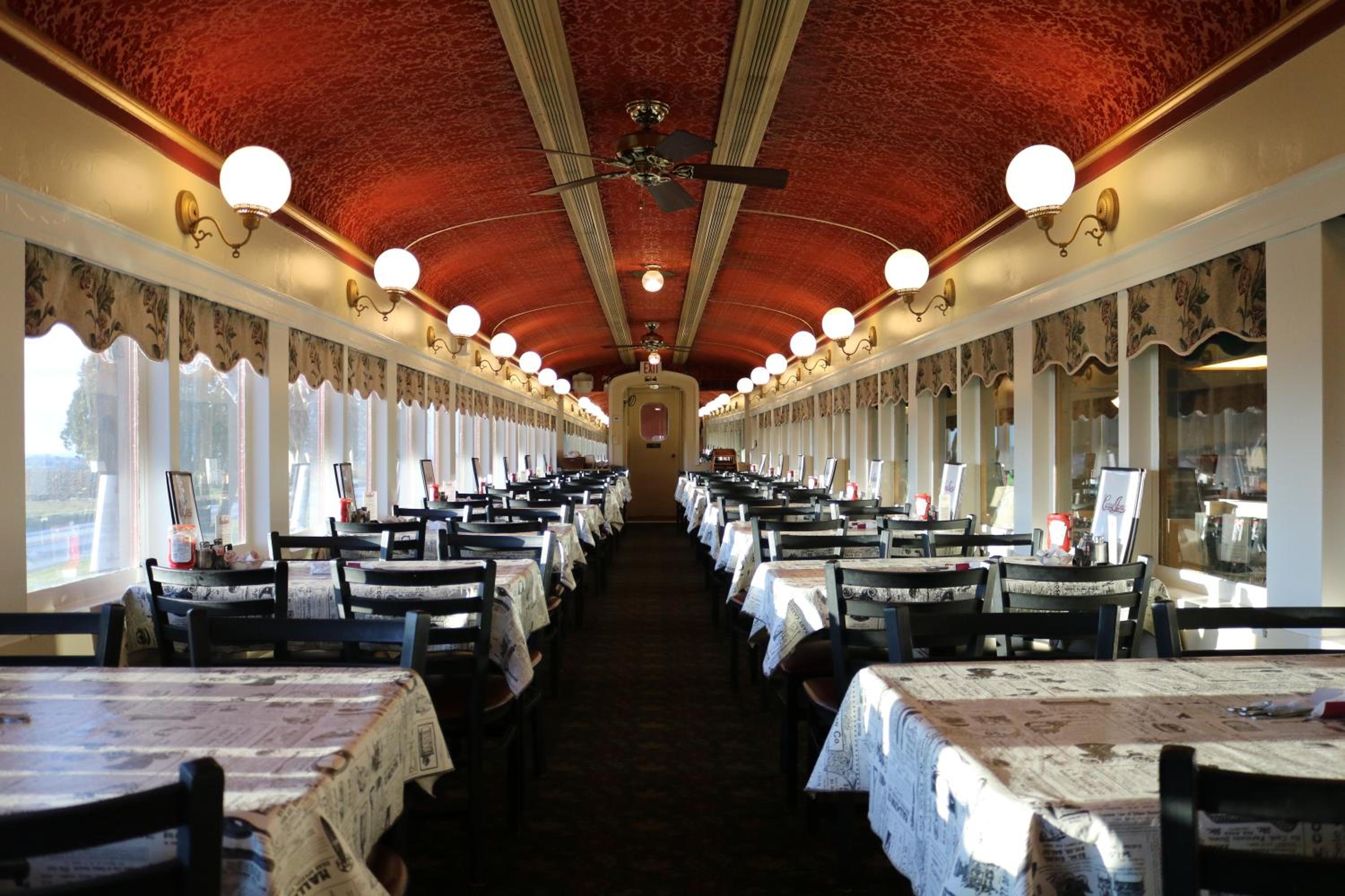 Red Caboose Motel & Restaurant view 5
