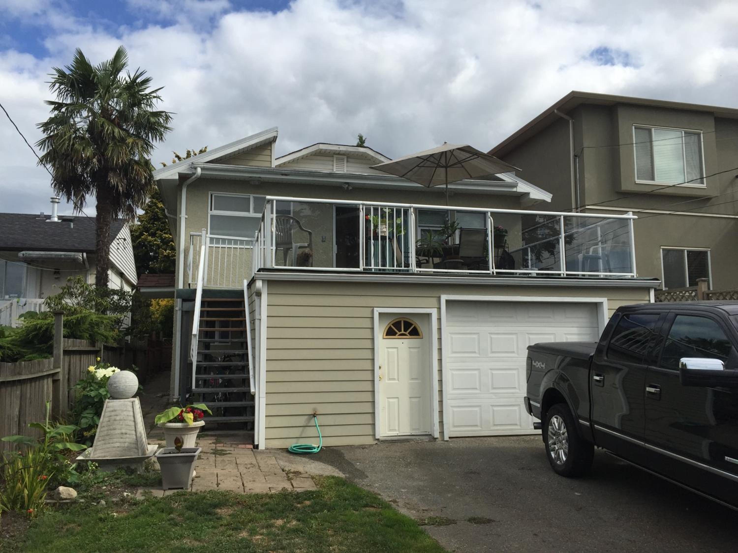 Vancouver Vacations - Cozy Bedrooms Guest House - Property Image 9