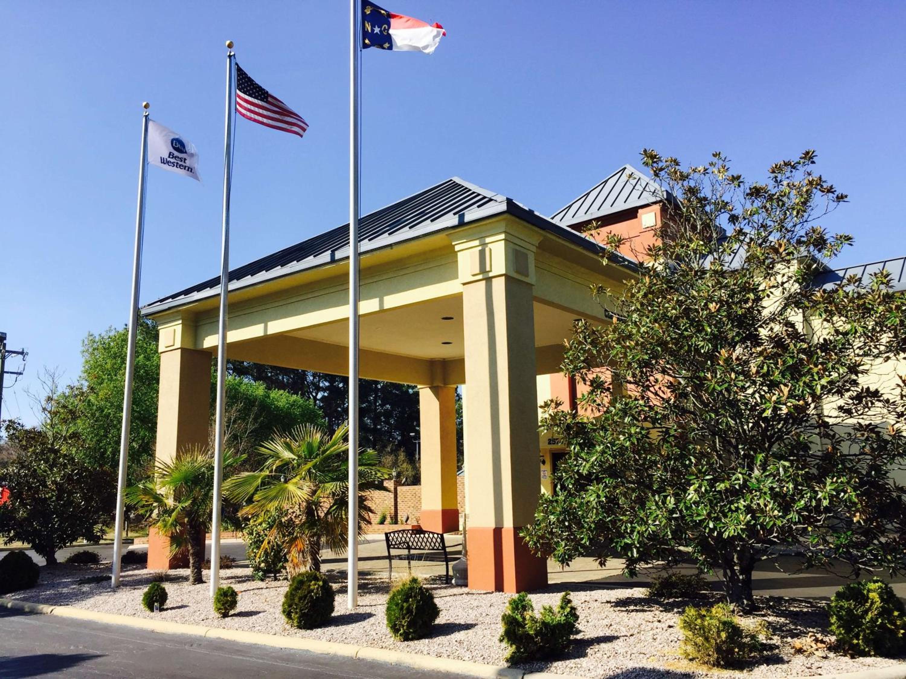 Henderson Vacations - Best Western Butner Creedmoor Inn - Property Image 4