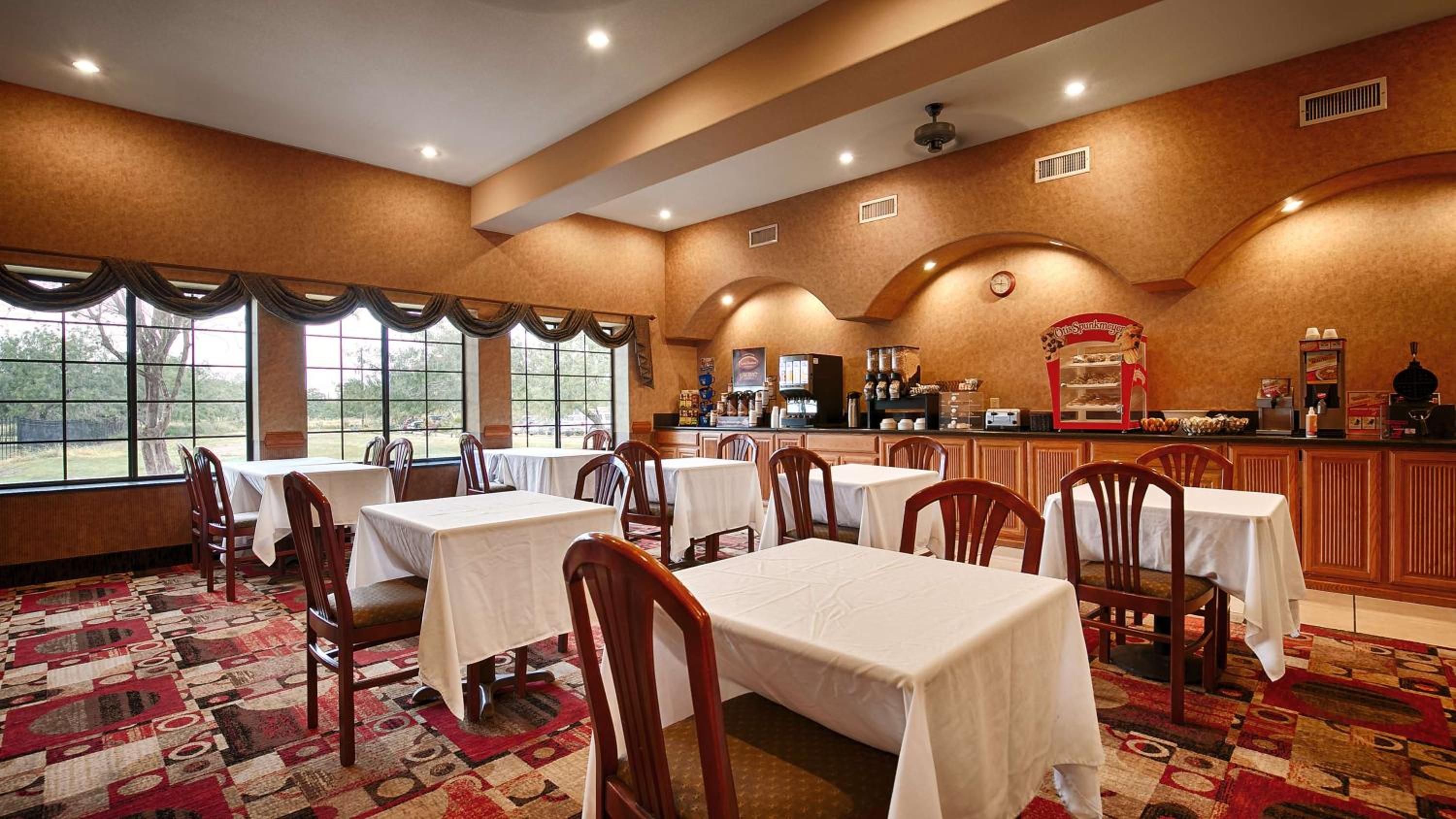 McAllen Vacations - Best Western Casa Villa Suites - Property Image 3