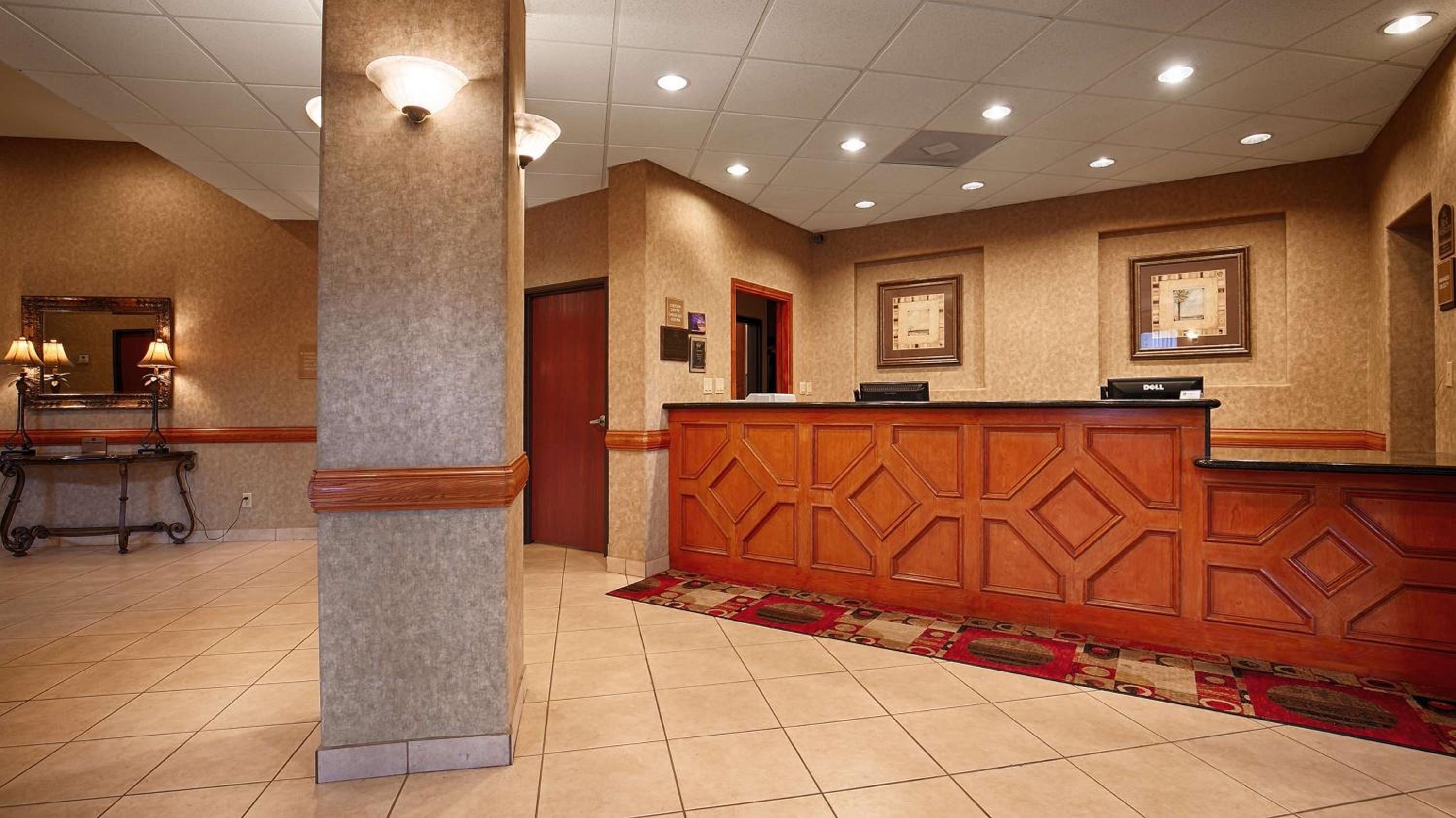 Best Western Casa Villa Suites - Property Image 12