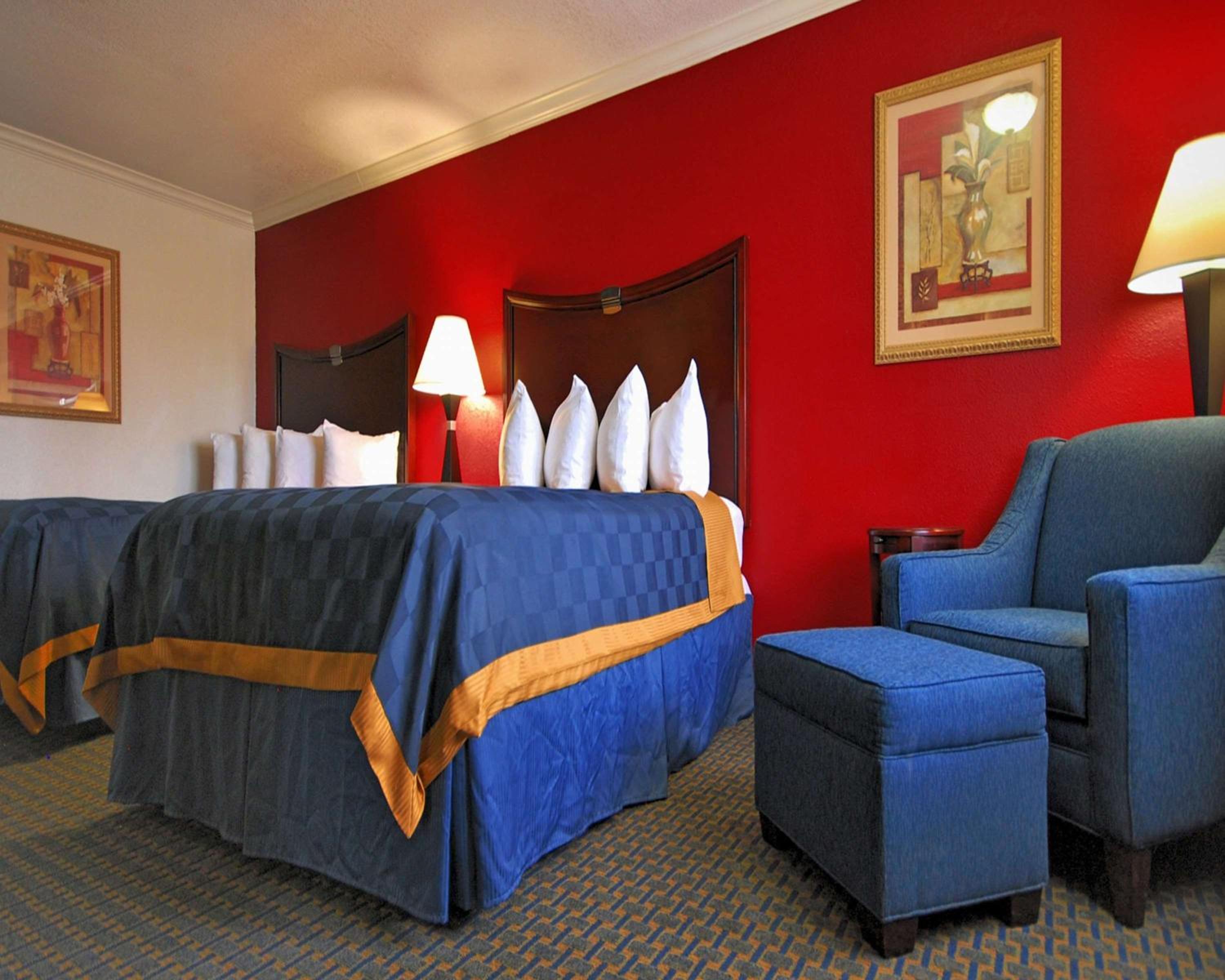 Kingsville Vacations - Americas Best Value Inn Kingsville - Property Image 11