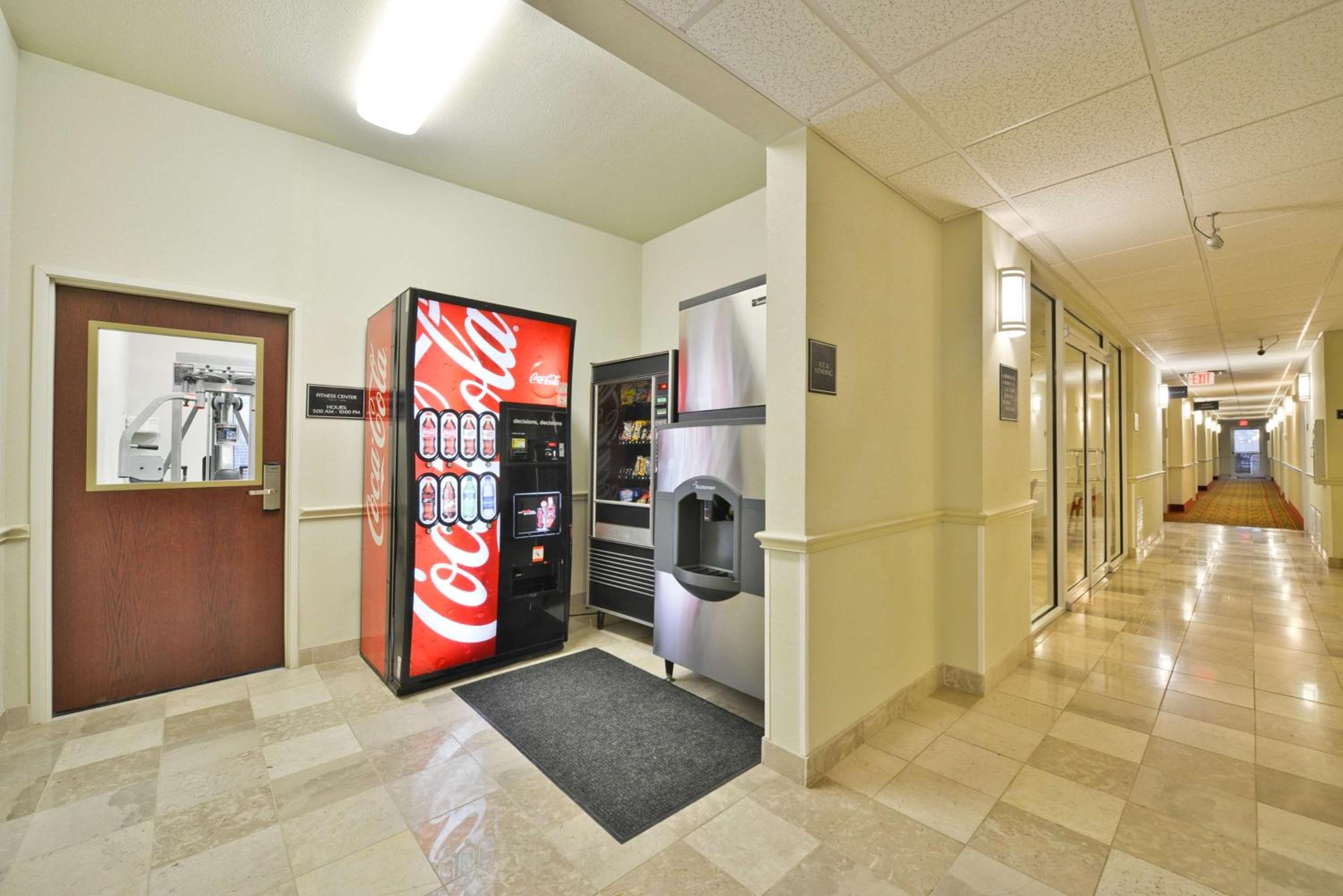Best Western Limestone Inn and Suites