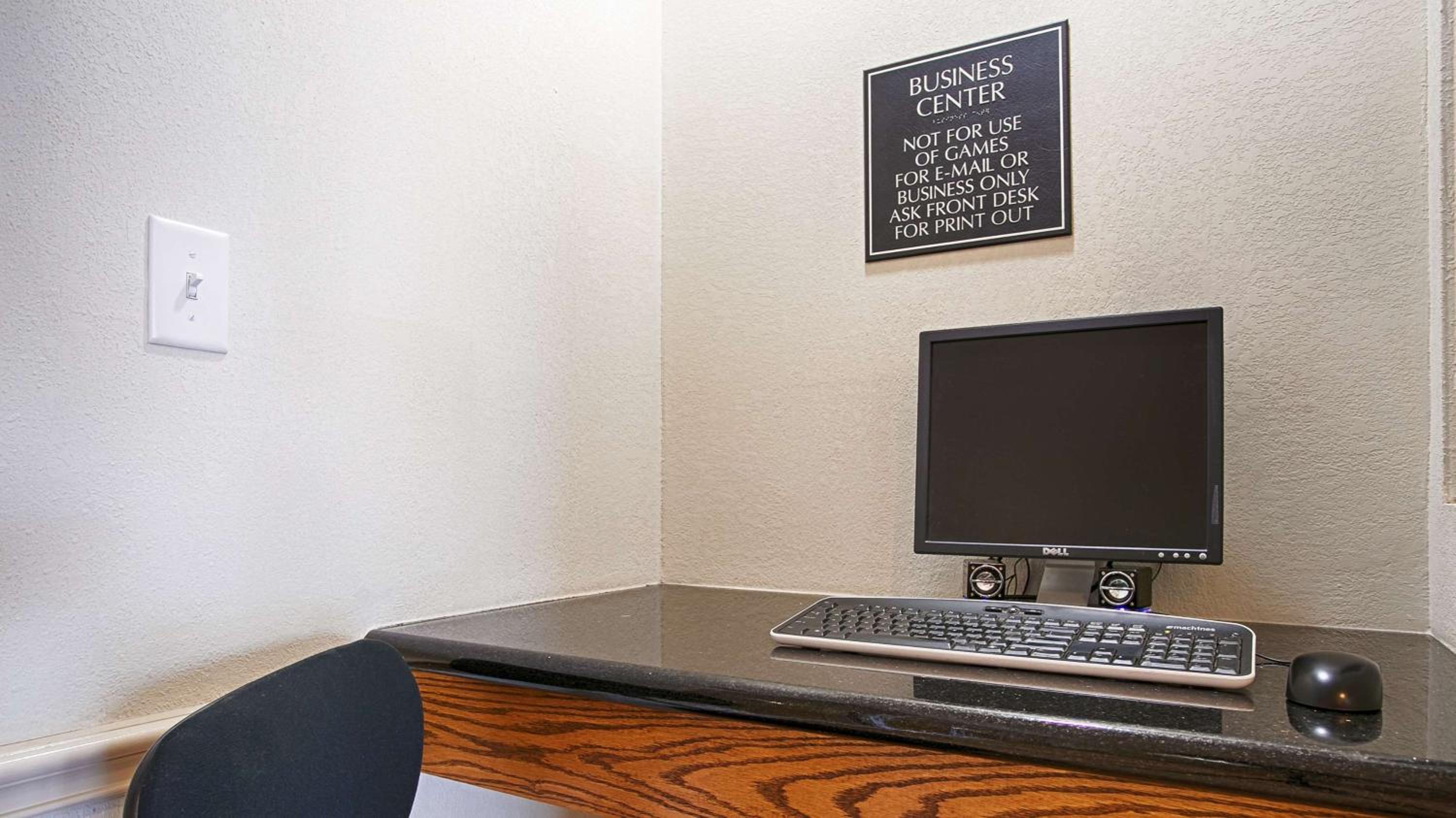 Best Western Limestone Inn and Suites